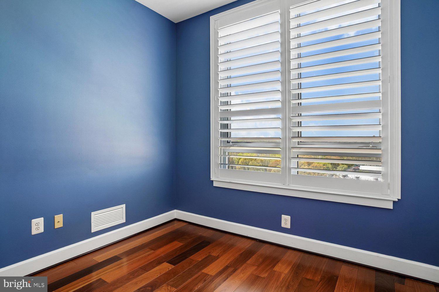 GRANDVIEW AT ANNAPOLIS TOWNE CENTRE - Residential