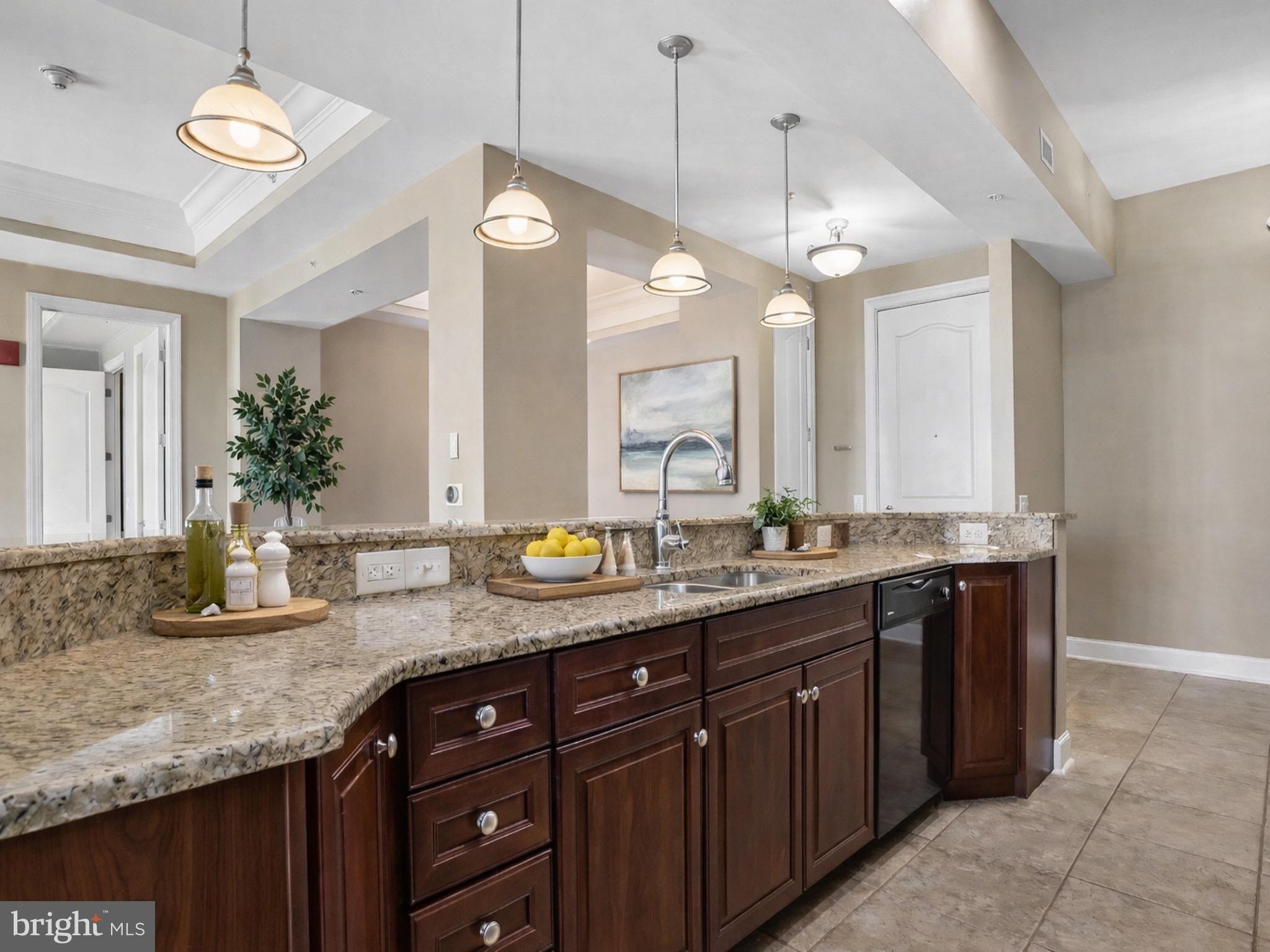 1915 TOWNE CENTRE BOULEVARD 915