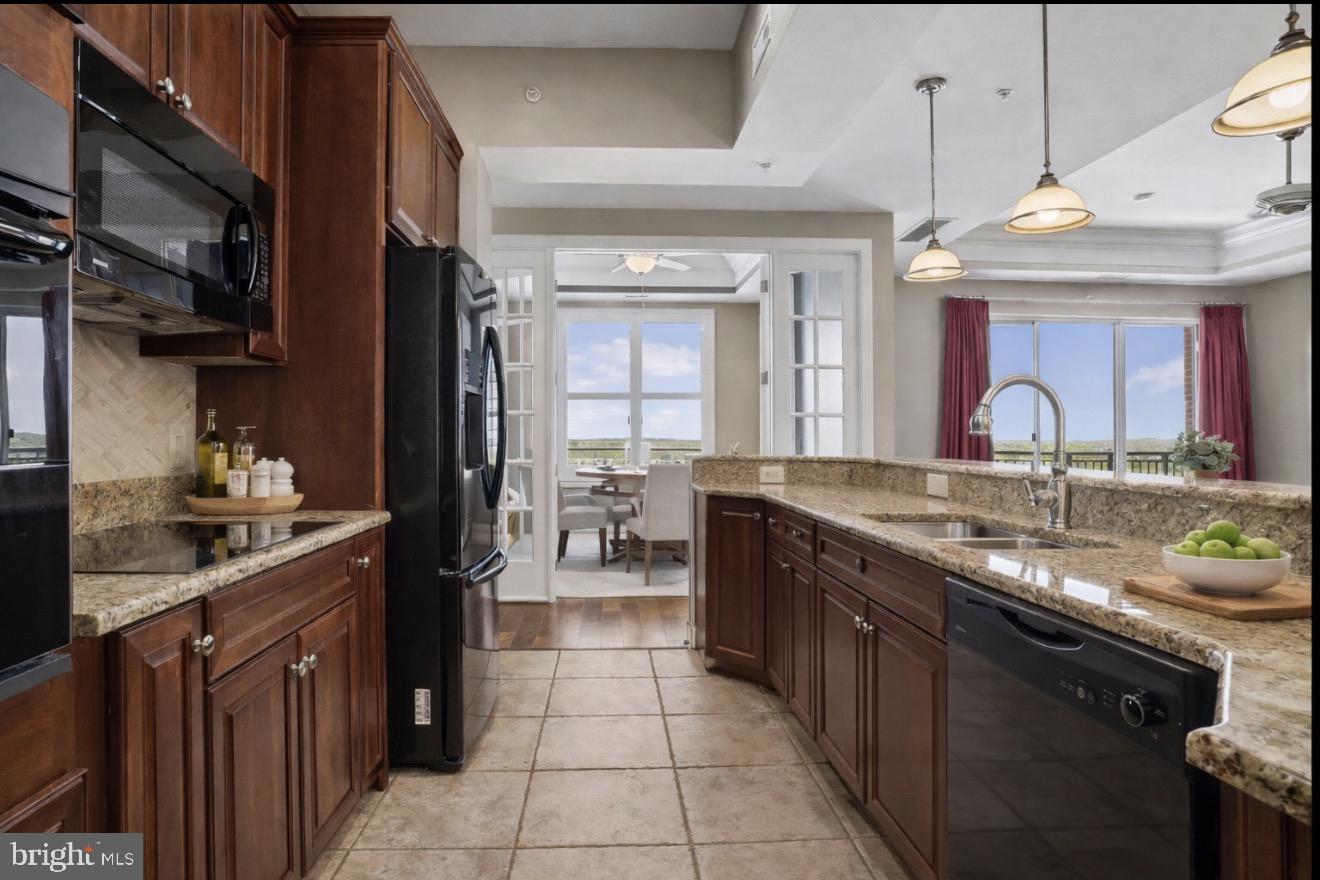 GRANDVIEW AT ANNAPOLIS TOWNE CENTRE - Residential