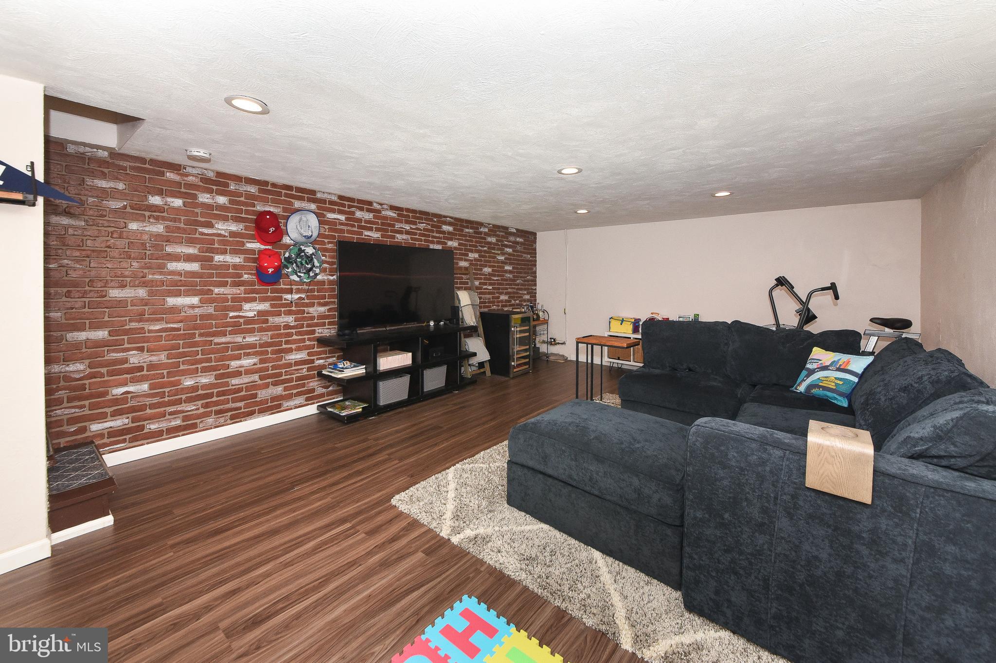 CONSHOHOCKEN - Residential