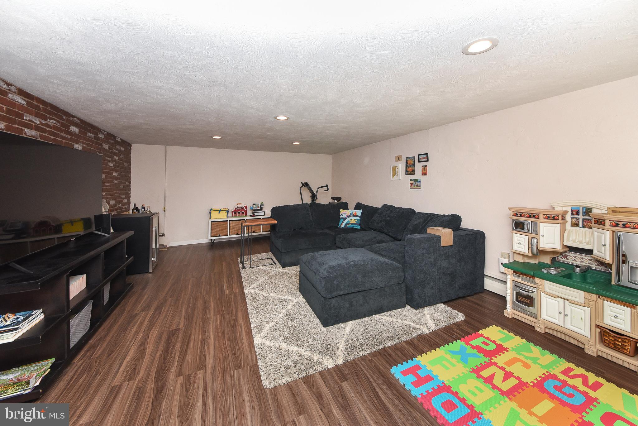 CONSHOHOCKEN - Residential