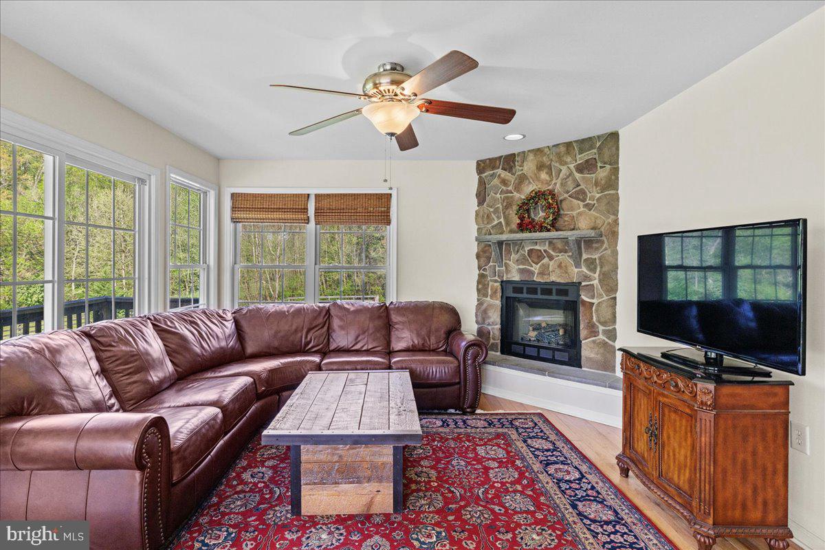 BUNKER HILL HEIGHTS - Residential