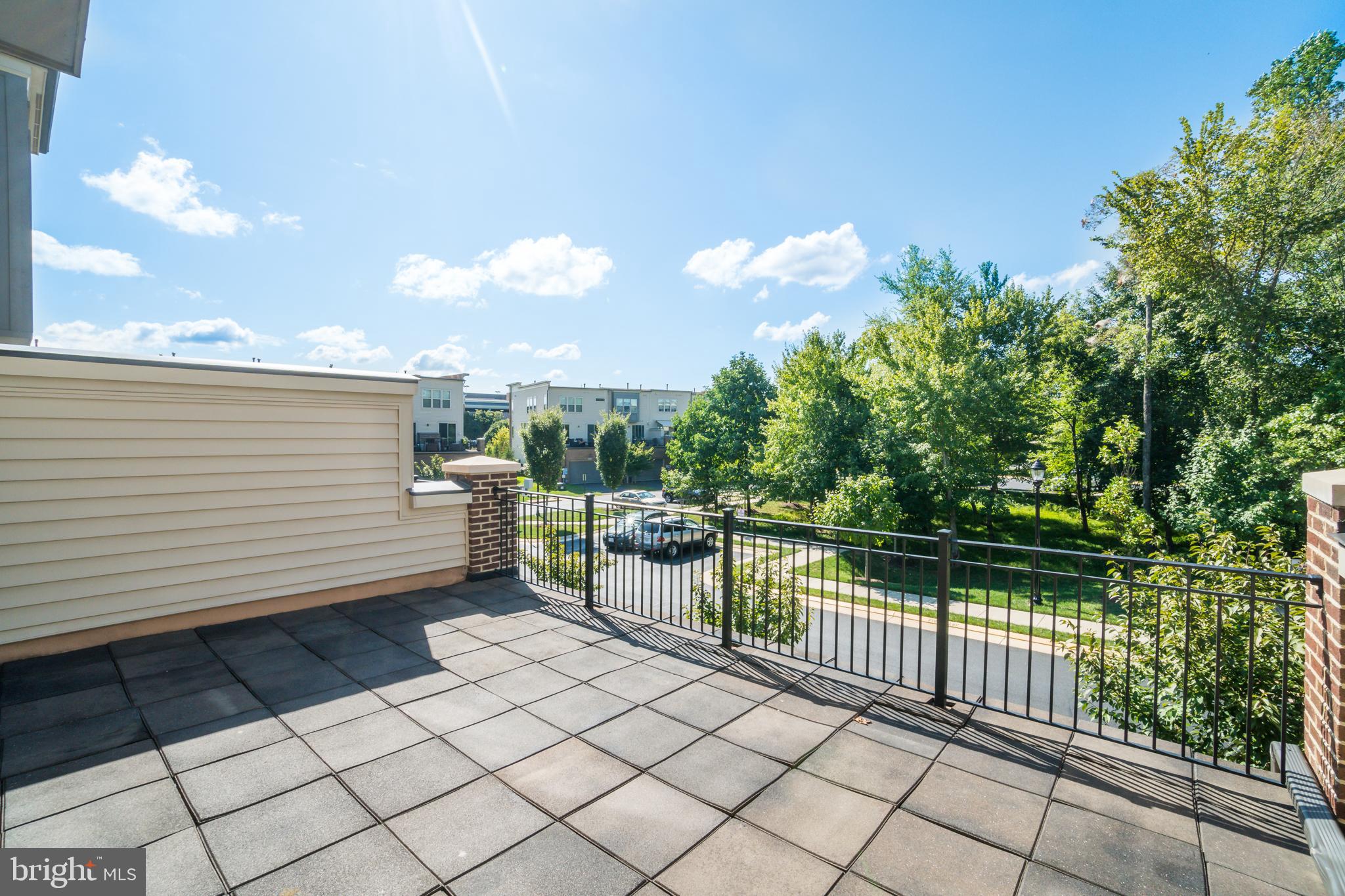 BRAMBLETON TOWN CENTER - Residential Lease