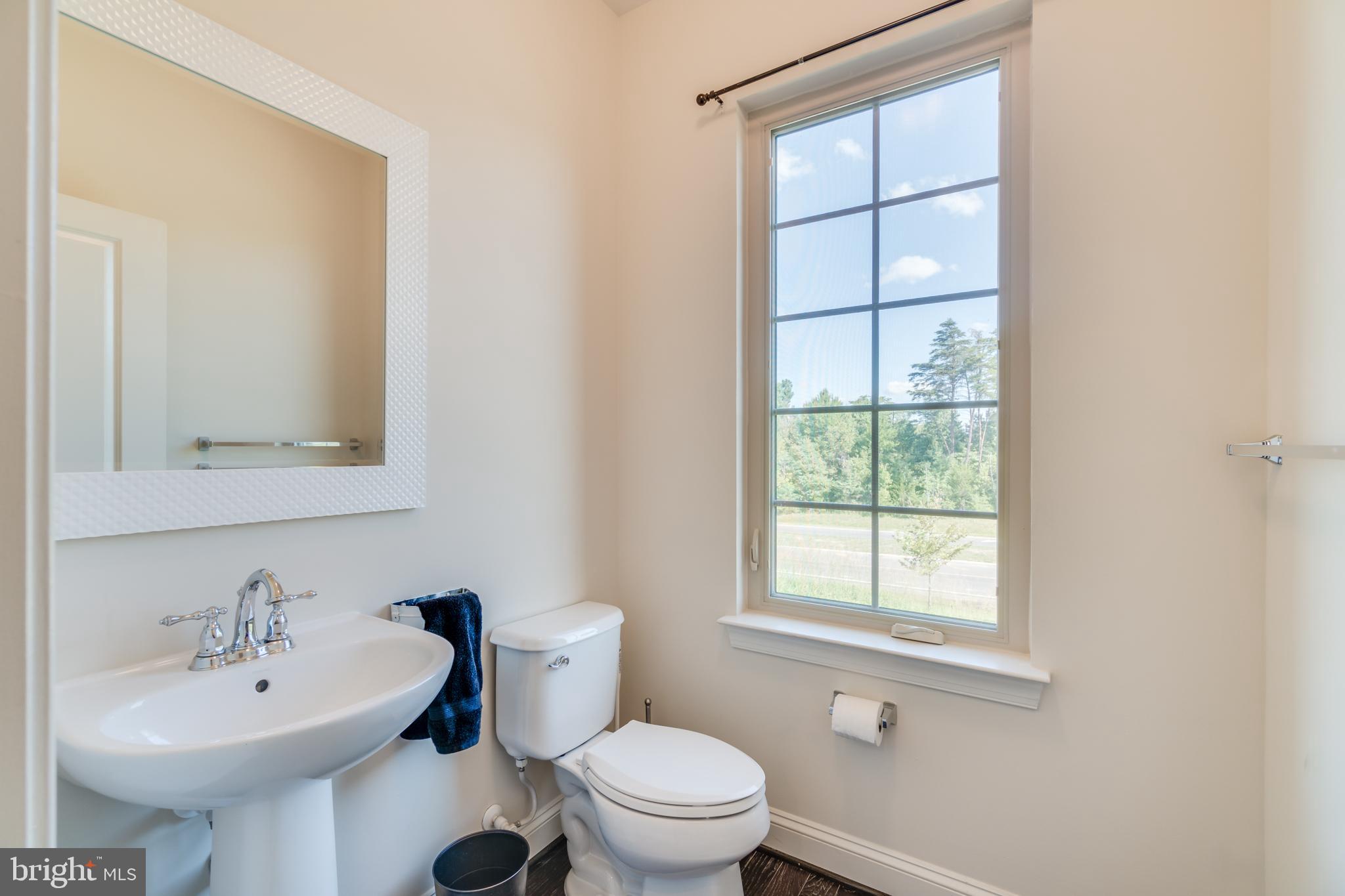 BRAMBLETON TOWN CENTER - Residential Lease