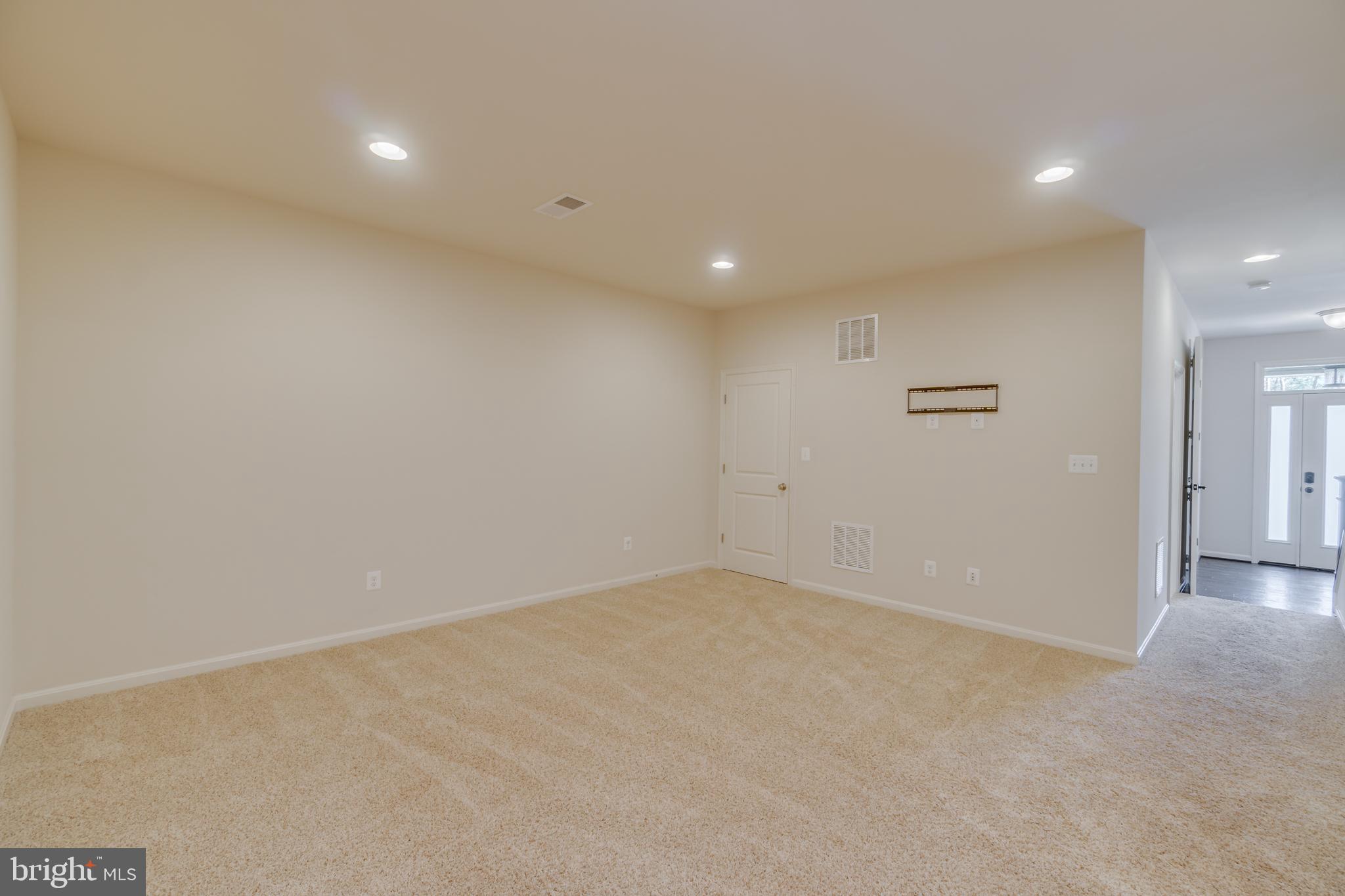 BRAMBLETON TOWN CENTER - Residential Lease