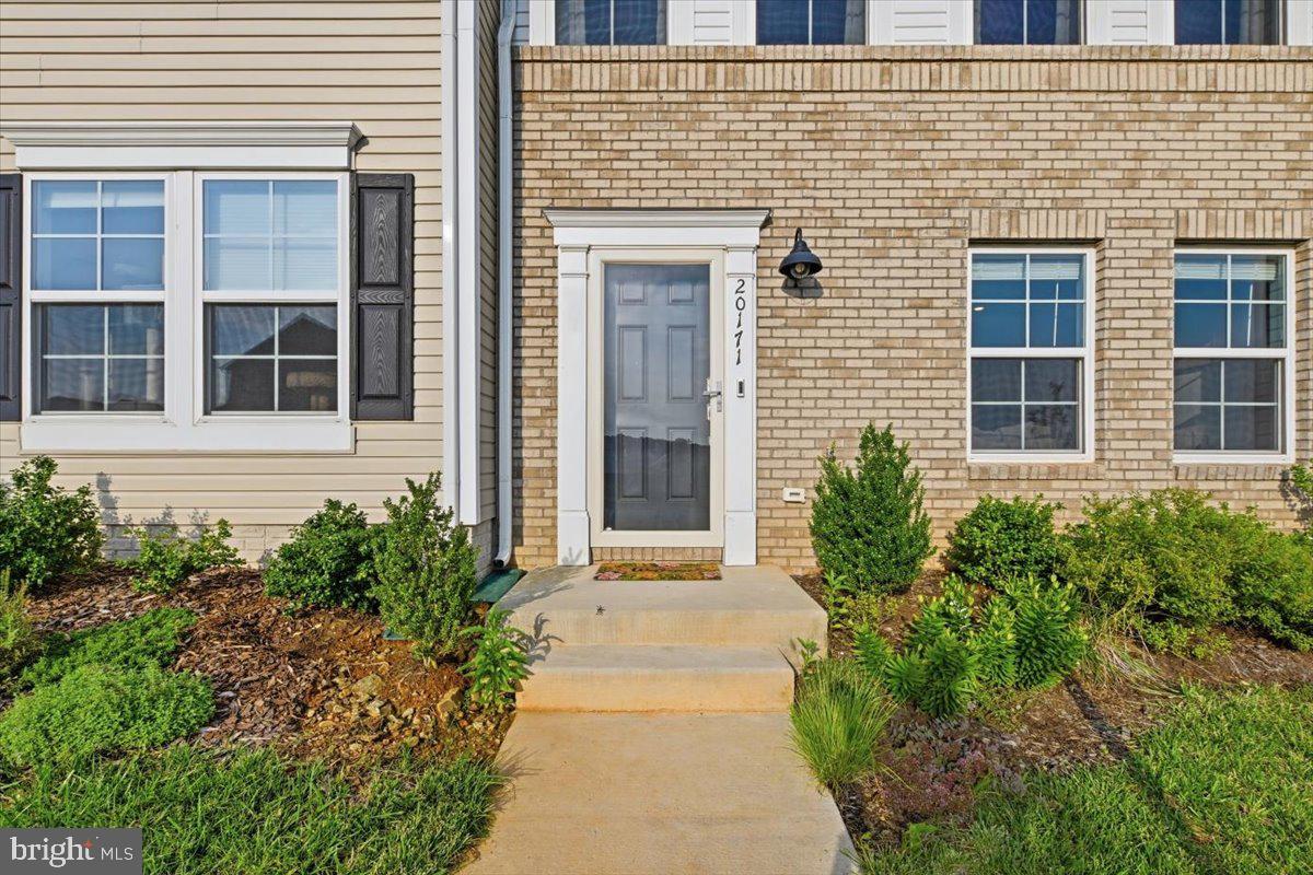 20171 STONEHAVEN AVE