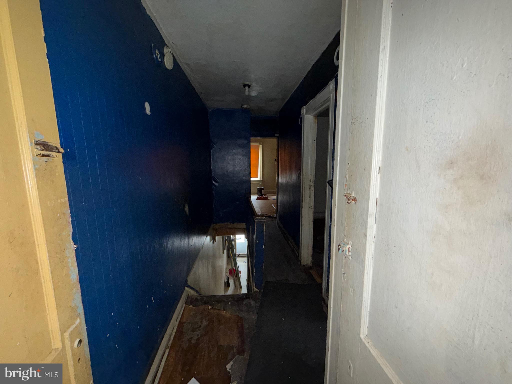 SANDTOWN-WINCHESTER - Residential