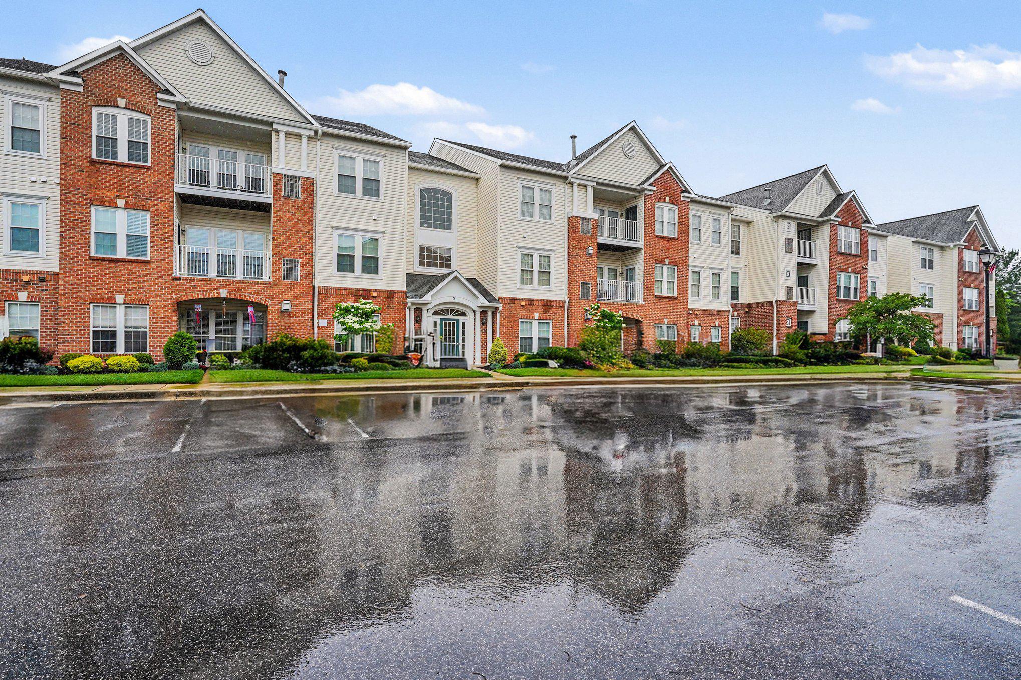 PERRY HALL FARMS - Residential