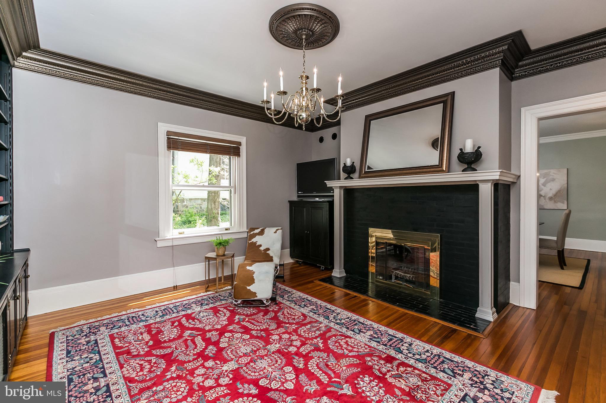 ROLAND PARK - Residential