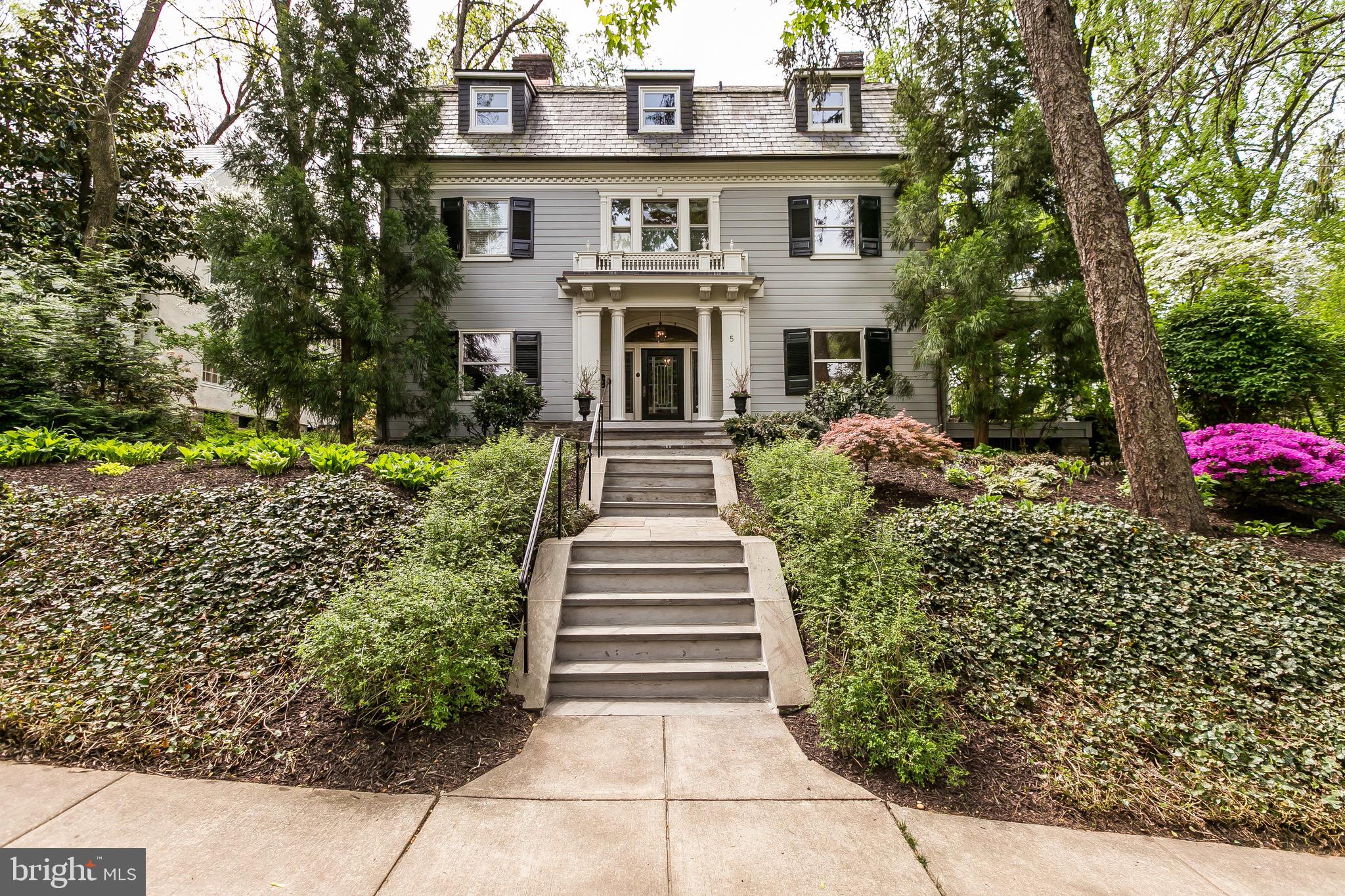 ROLAND PARK - Residential
