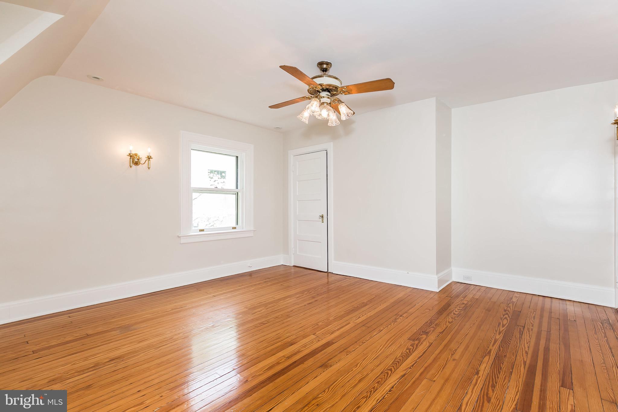 ROLAND PARK - Residential