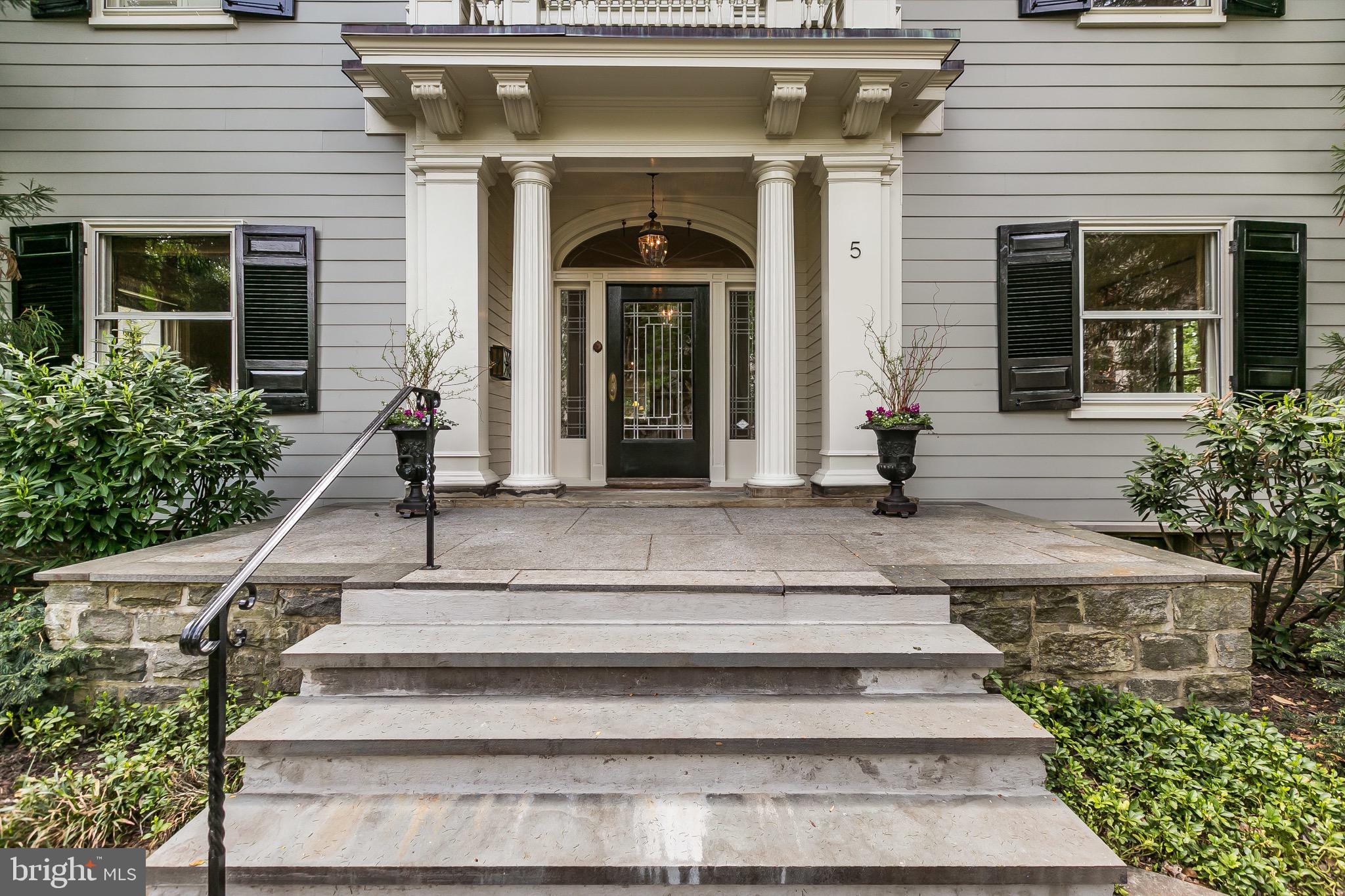 ROLAND PARK - Residential