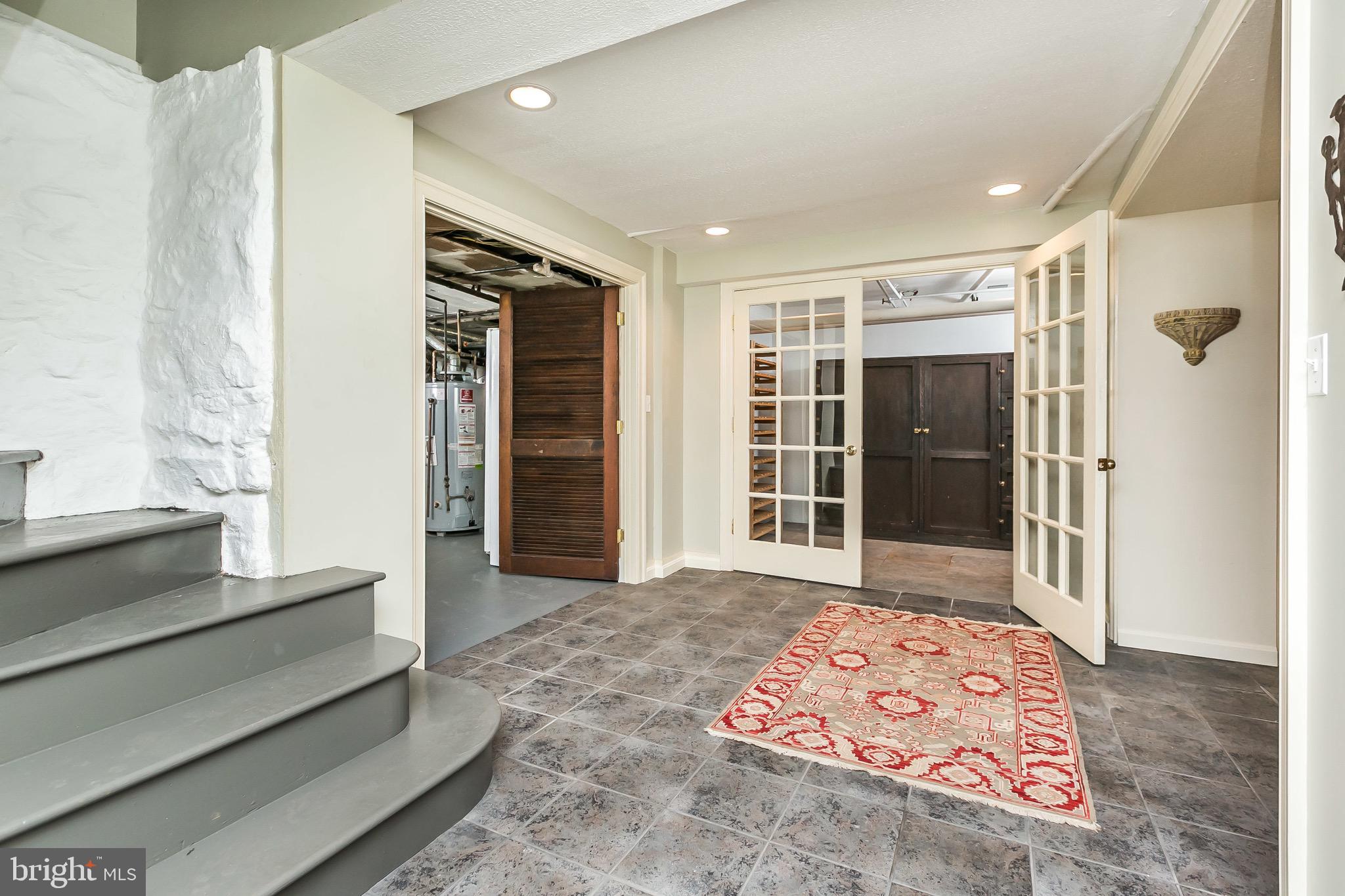 ROLAND PARK - Residential