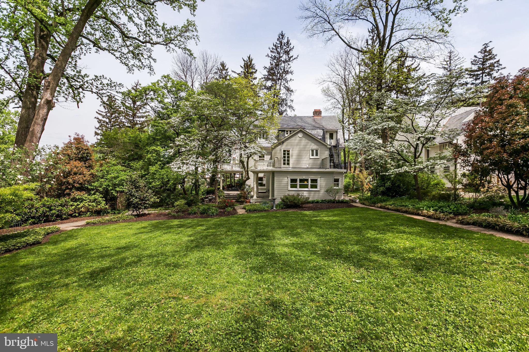 ROLAND PARK - Residential