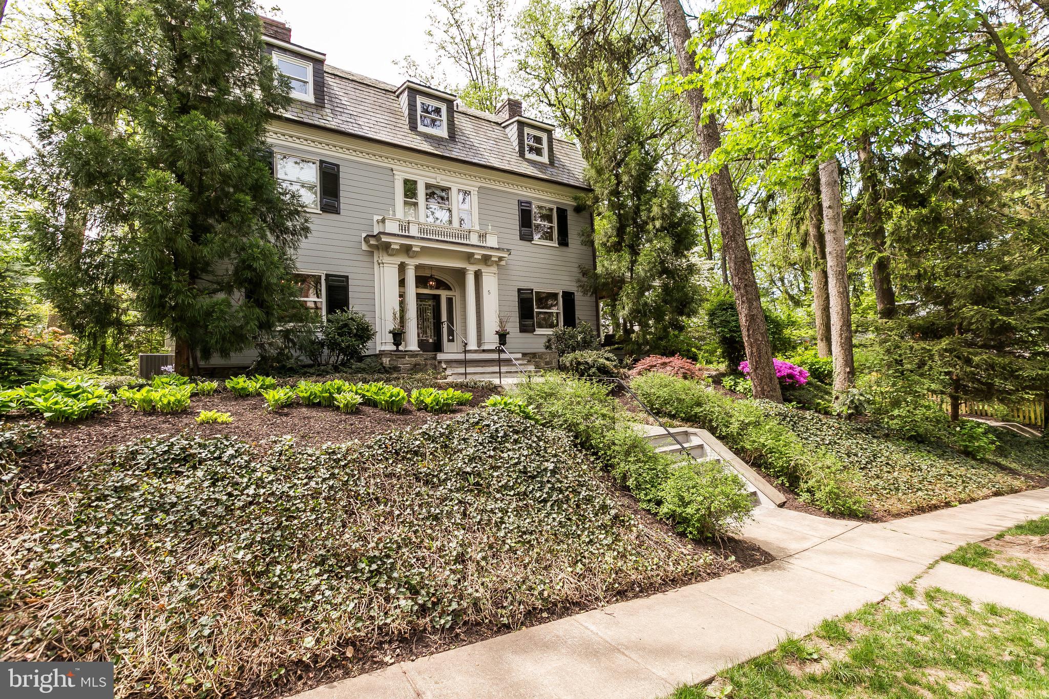 ROLAND PARK - Residential