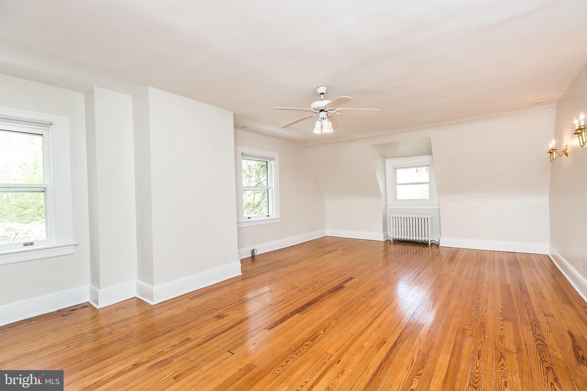 ROLAND PARK - Residential