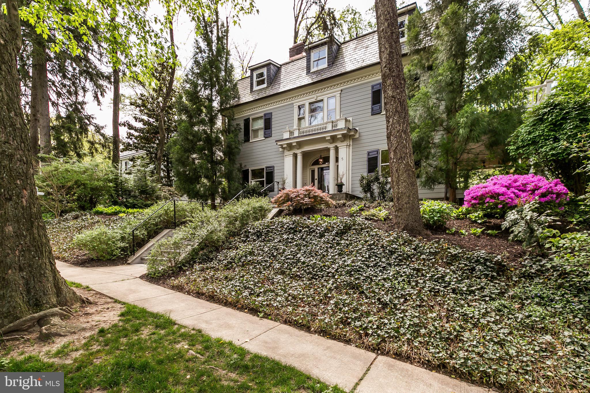 ROLAND PARK - Residential
