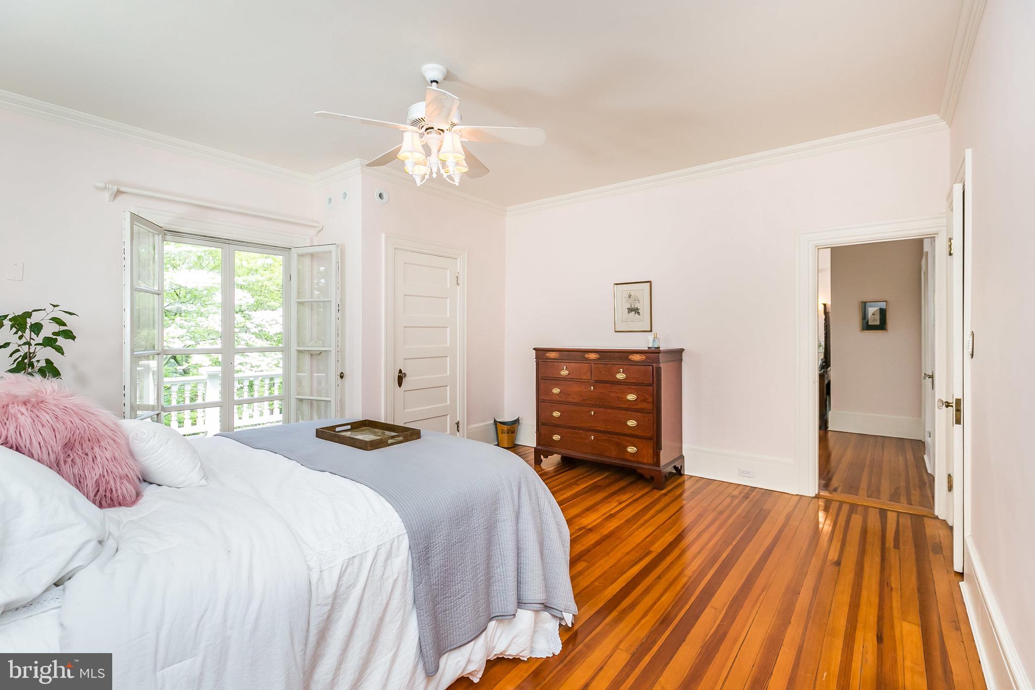 ROLAND PARK - Residential