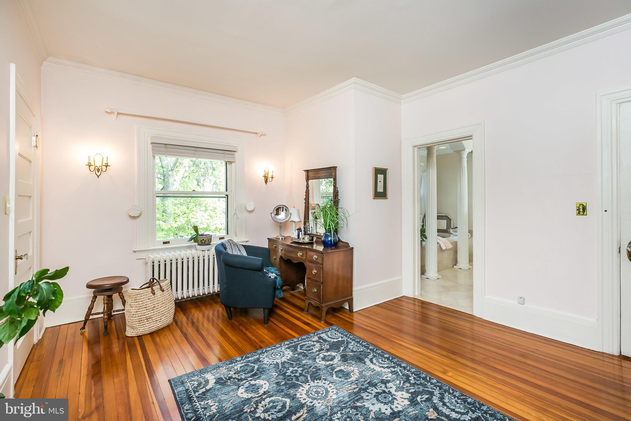 ROLAND PARK - Residential