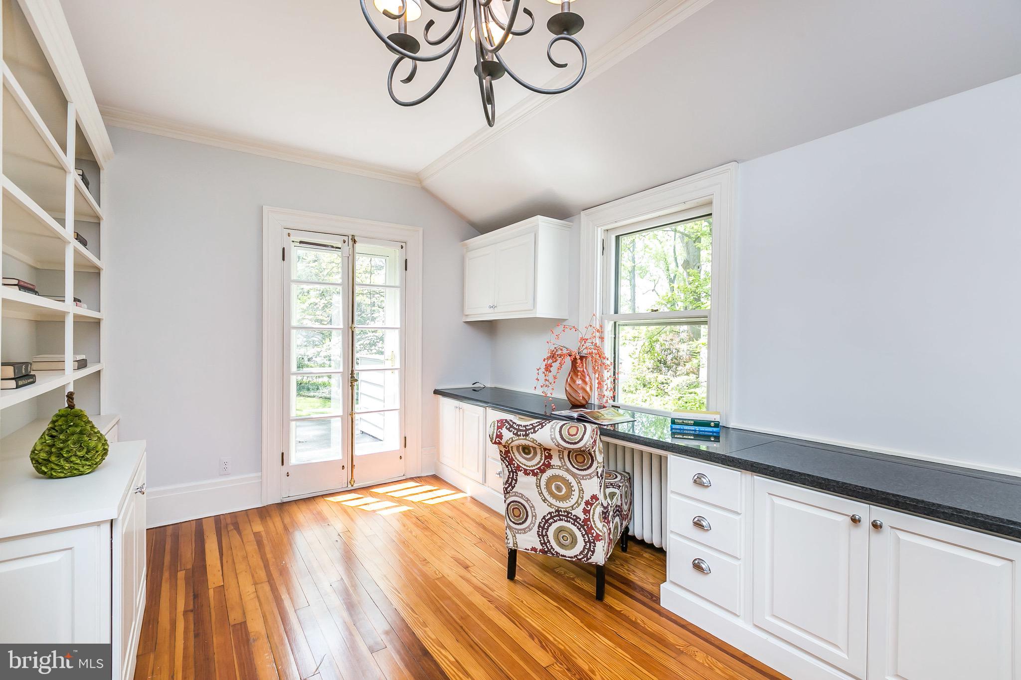 ROLAND PARK - Residential