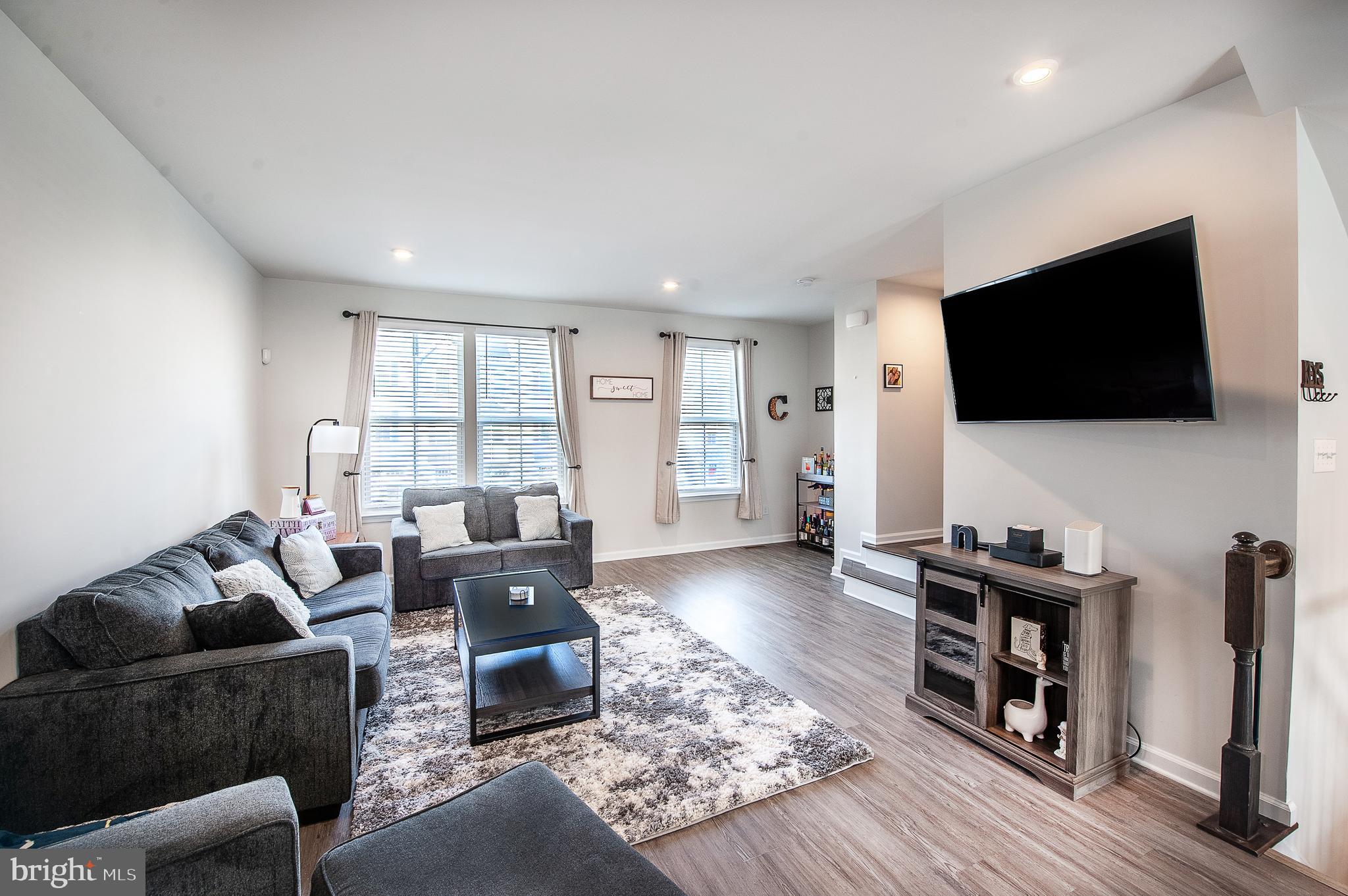 2804 LAMINGTON COURT