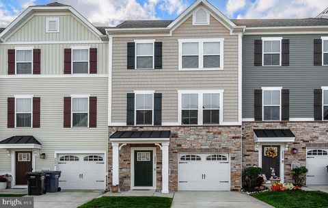 Photo of 2804 Lamington Court, CLARKSBORO, NJ 08020 (MLS # NJGL2066190)