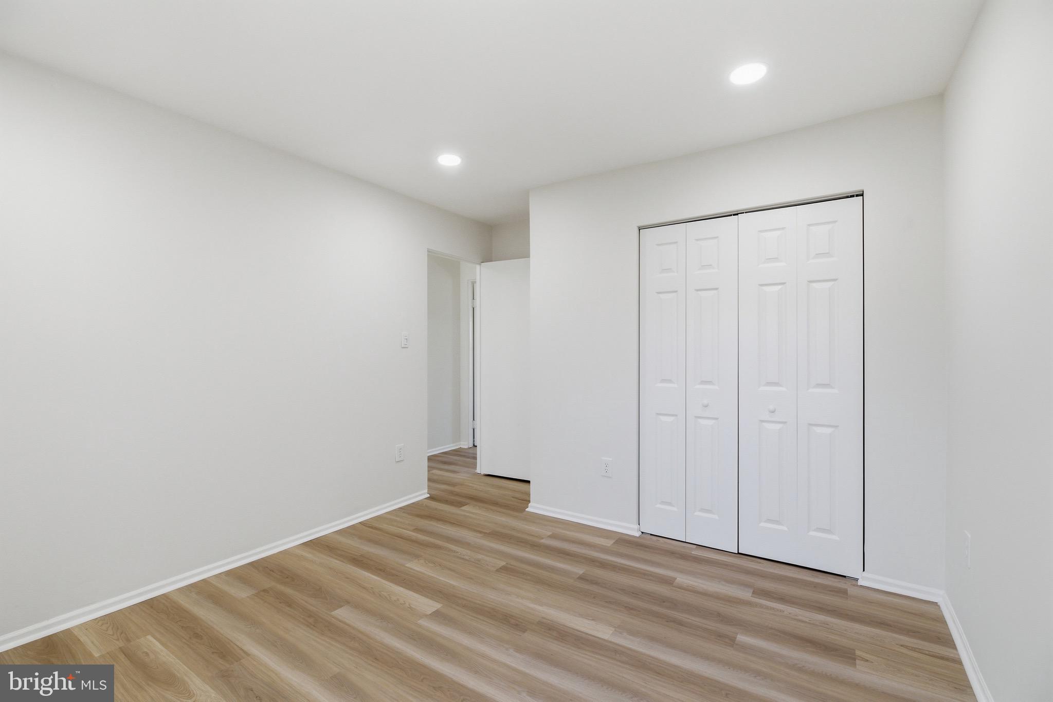 PEMBROOK OF LOUDOUN - Residential