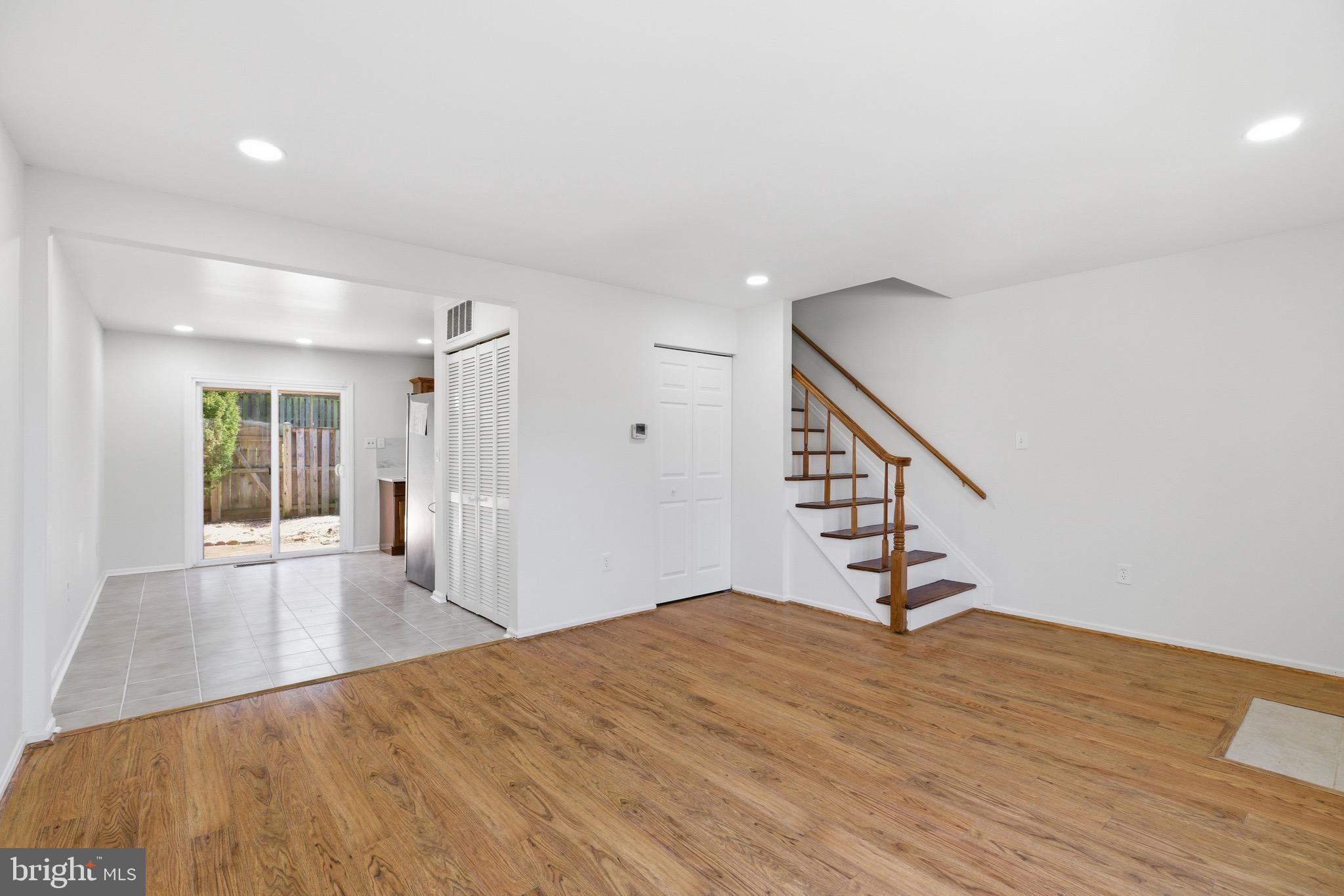 PEMBROOK OF LOUDOUN - Residential