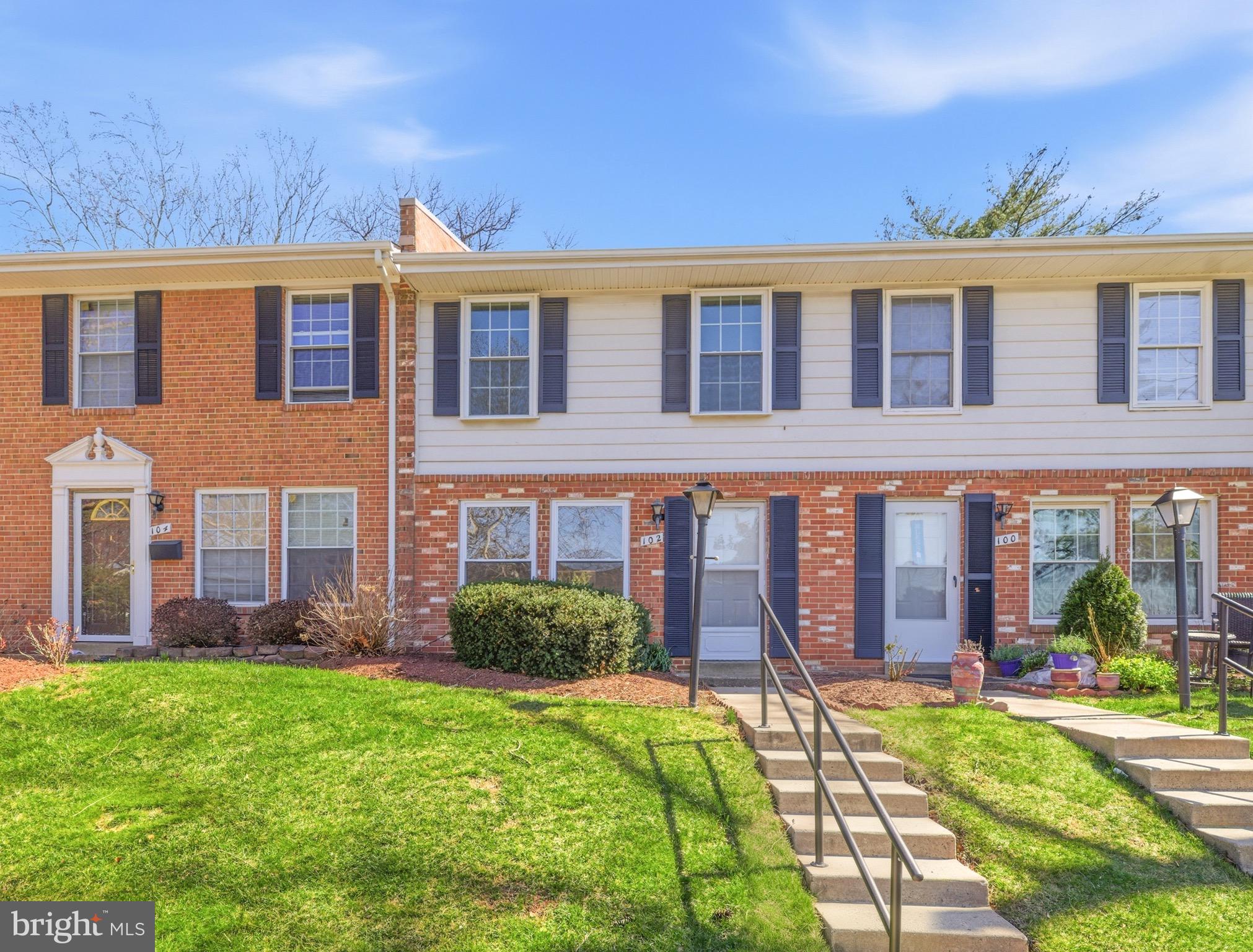 PEMBROOK OF LOUDOUN - Residential