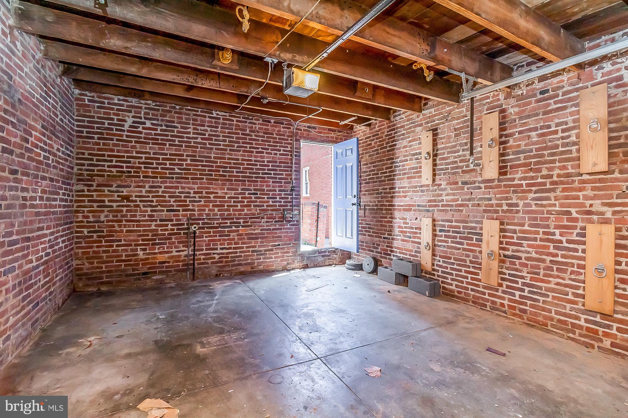 BAYVIEW - Residential Lease