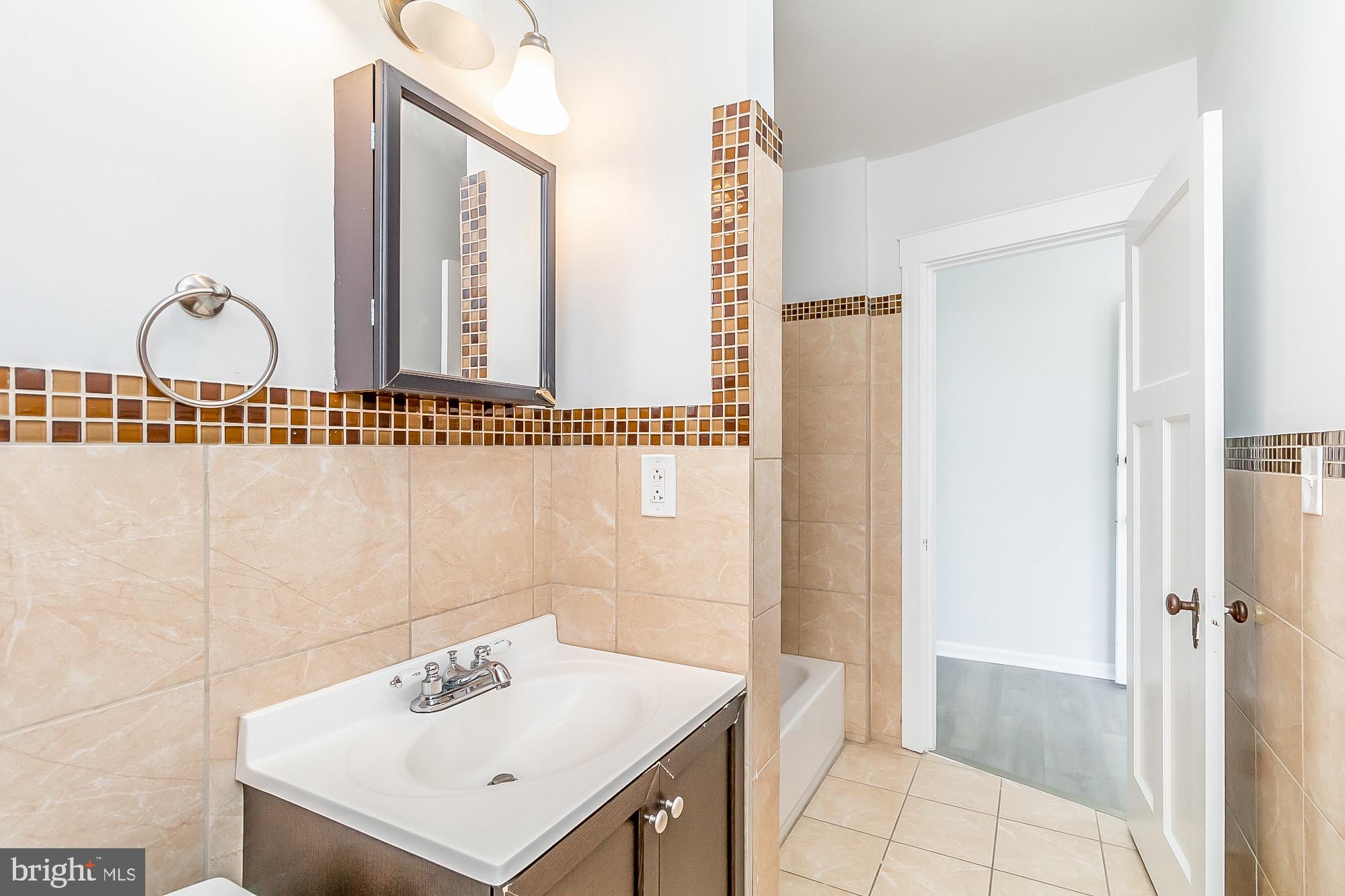 BAYVIEW - Residential Lease