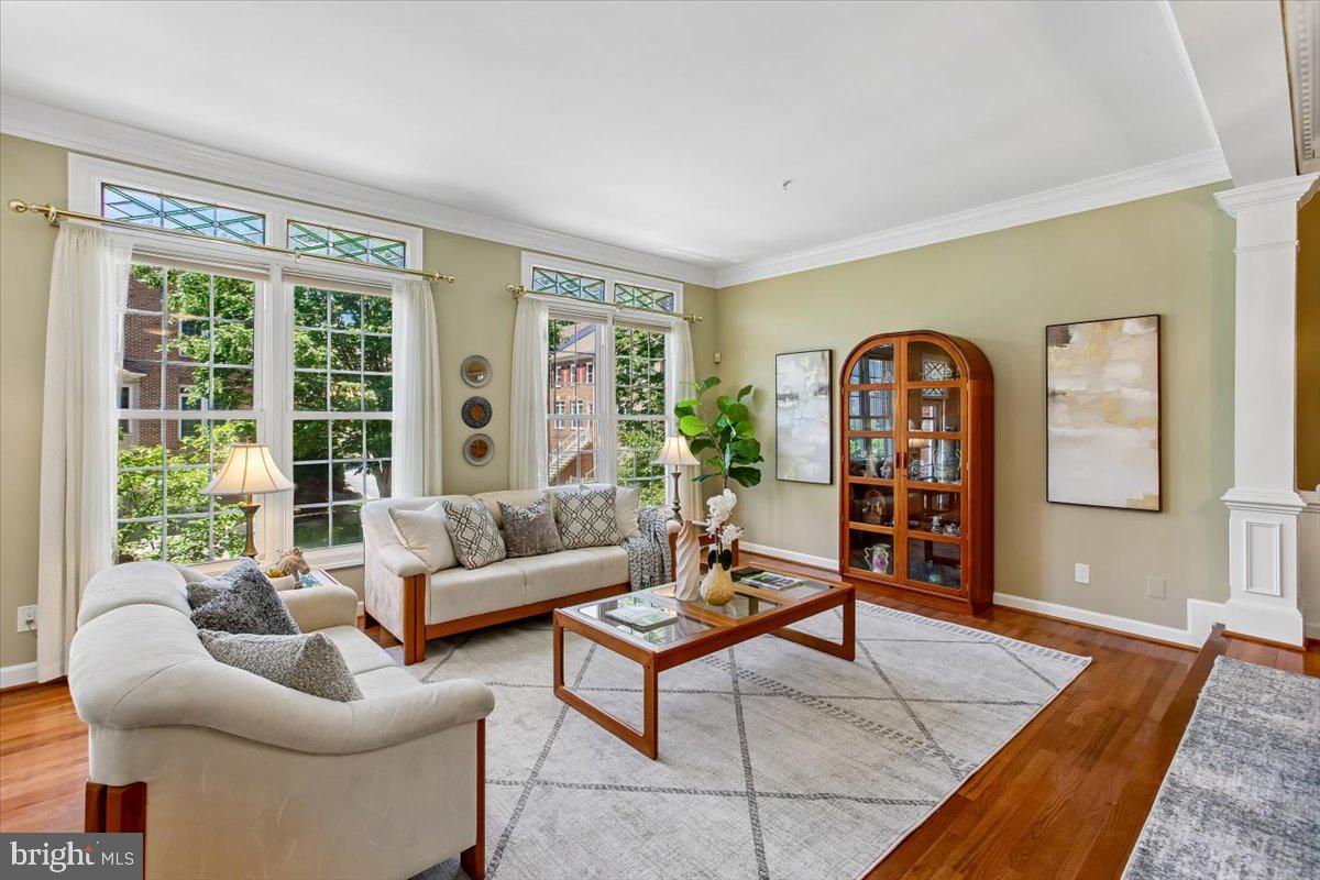 9574 LAGERSFIELD CIRCLE