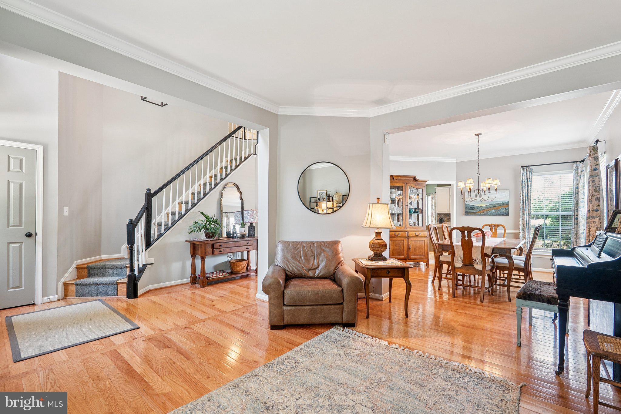 18265 OAK LAKE COURT