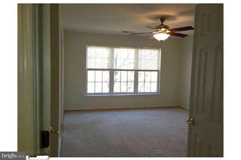 GROVE AT HUNTLEY MEADOWS - Residential Lease