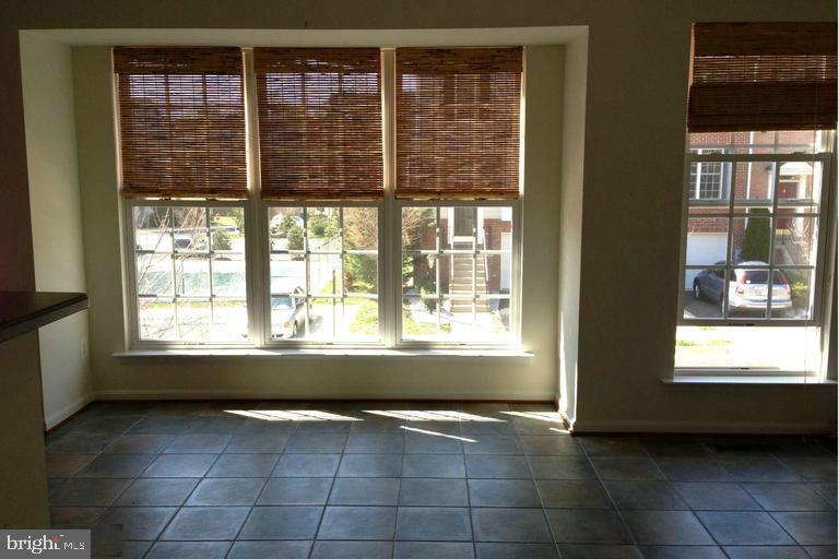 GROVE AT HUNTLEY MEADOWS - Residential Lease