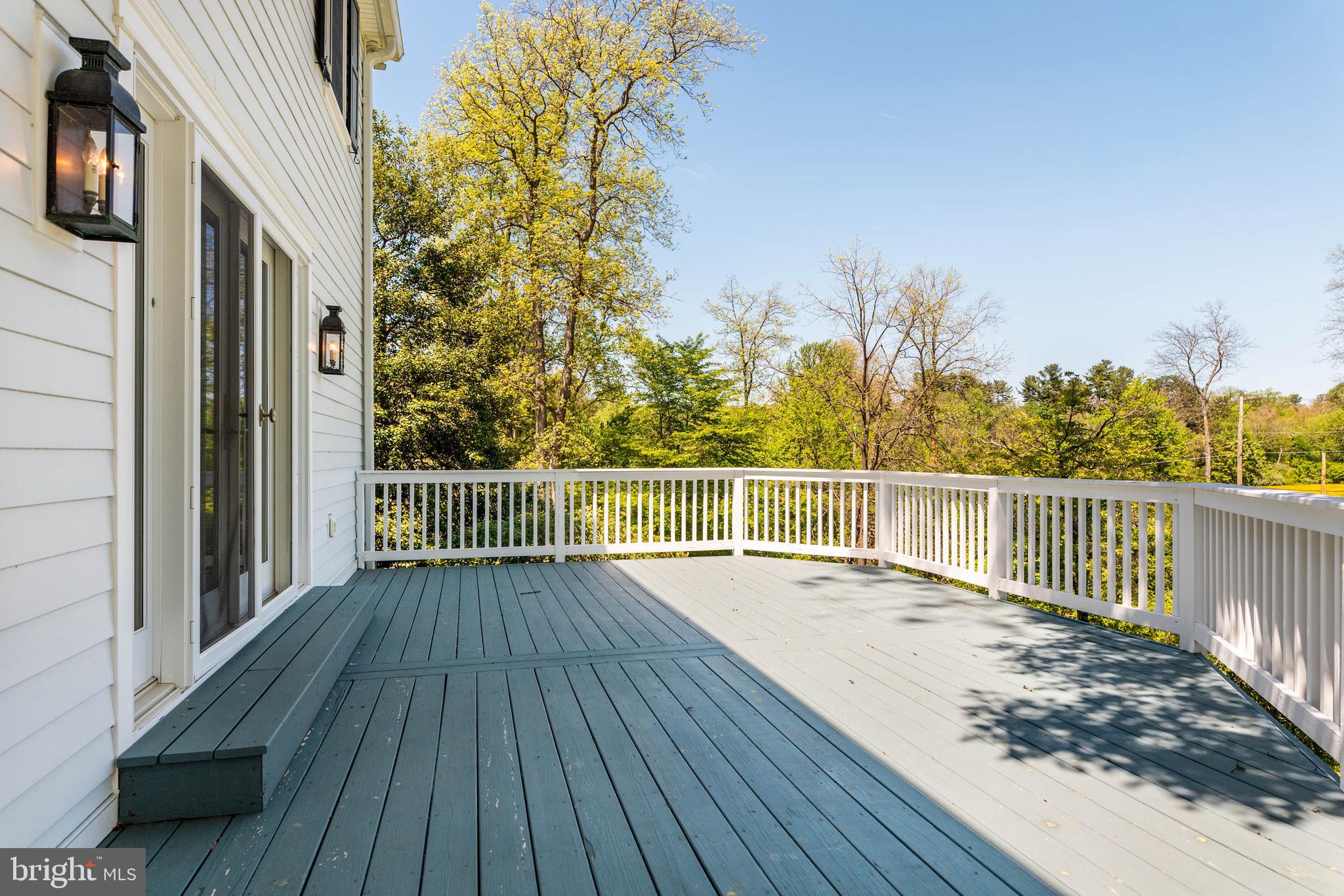 RADNOR HUNT - Residential