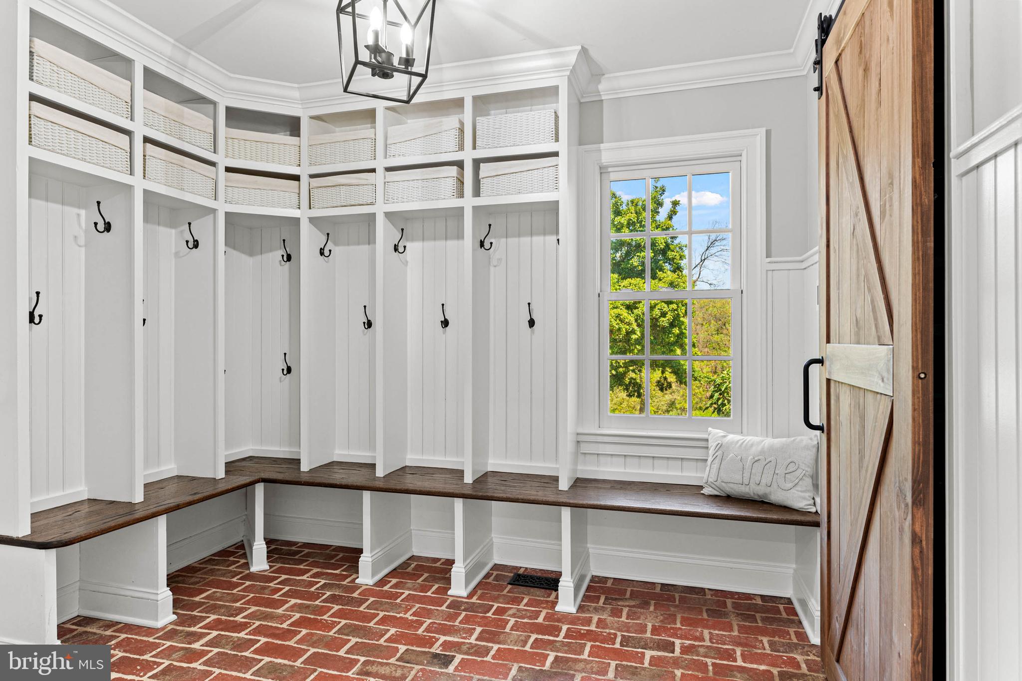 RADNOR HUNT - Residential