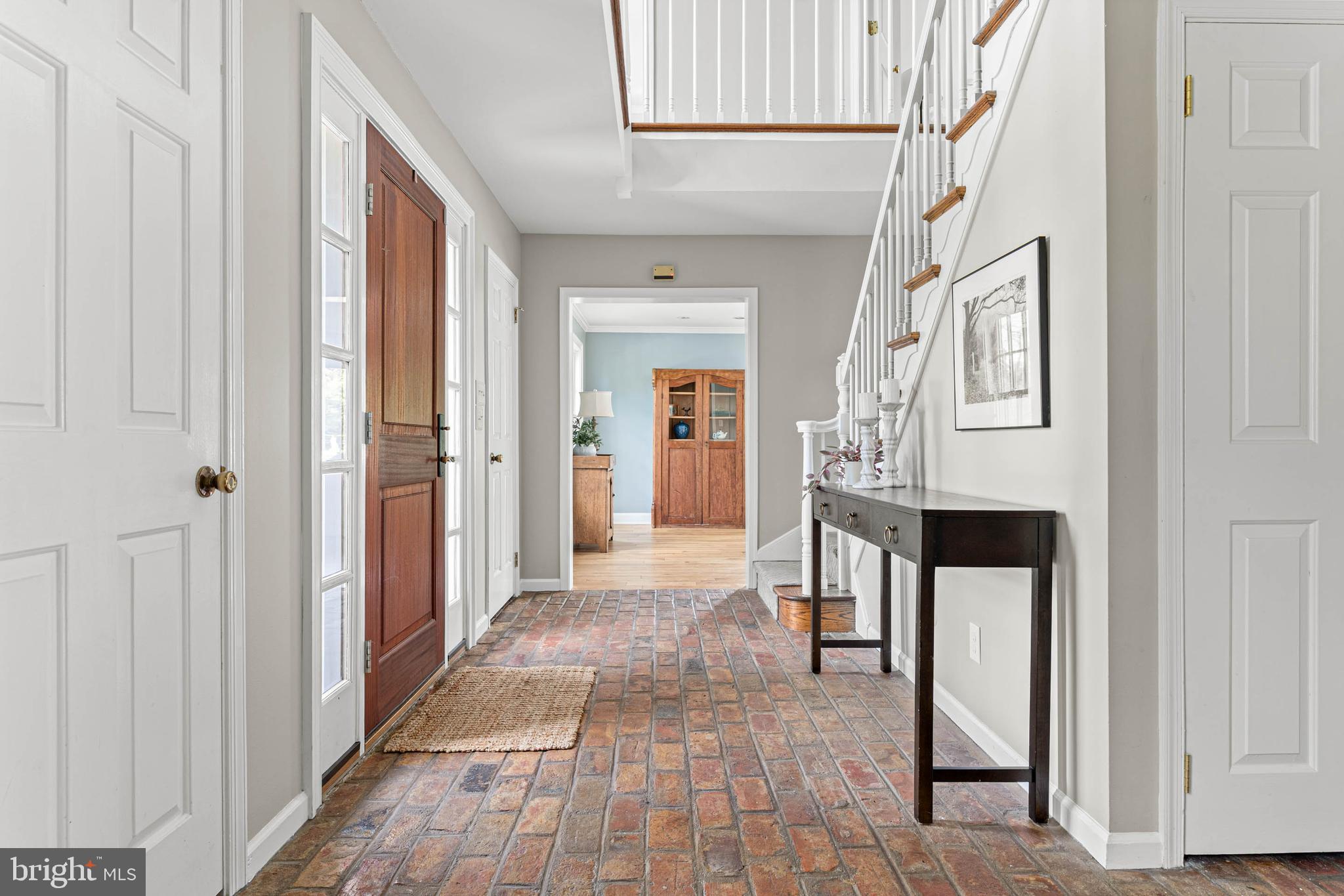 RADNOR HUNT - Residential