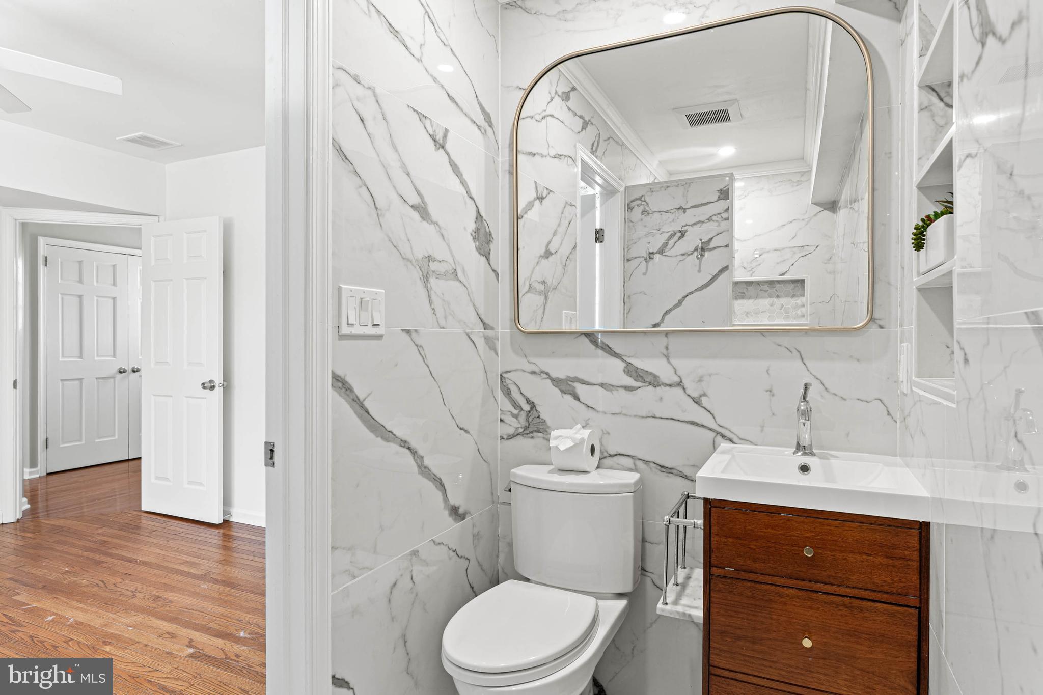 RADNOR HUNT - Residential