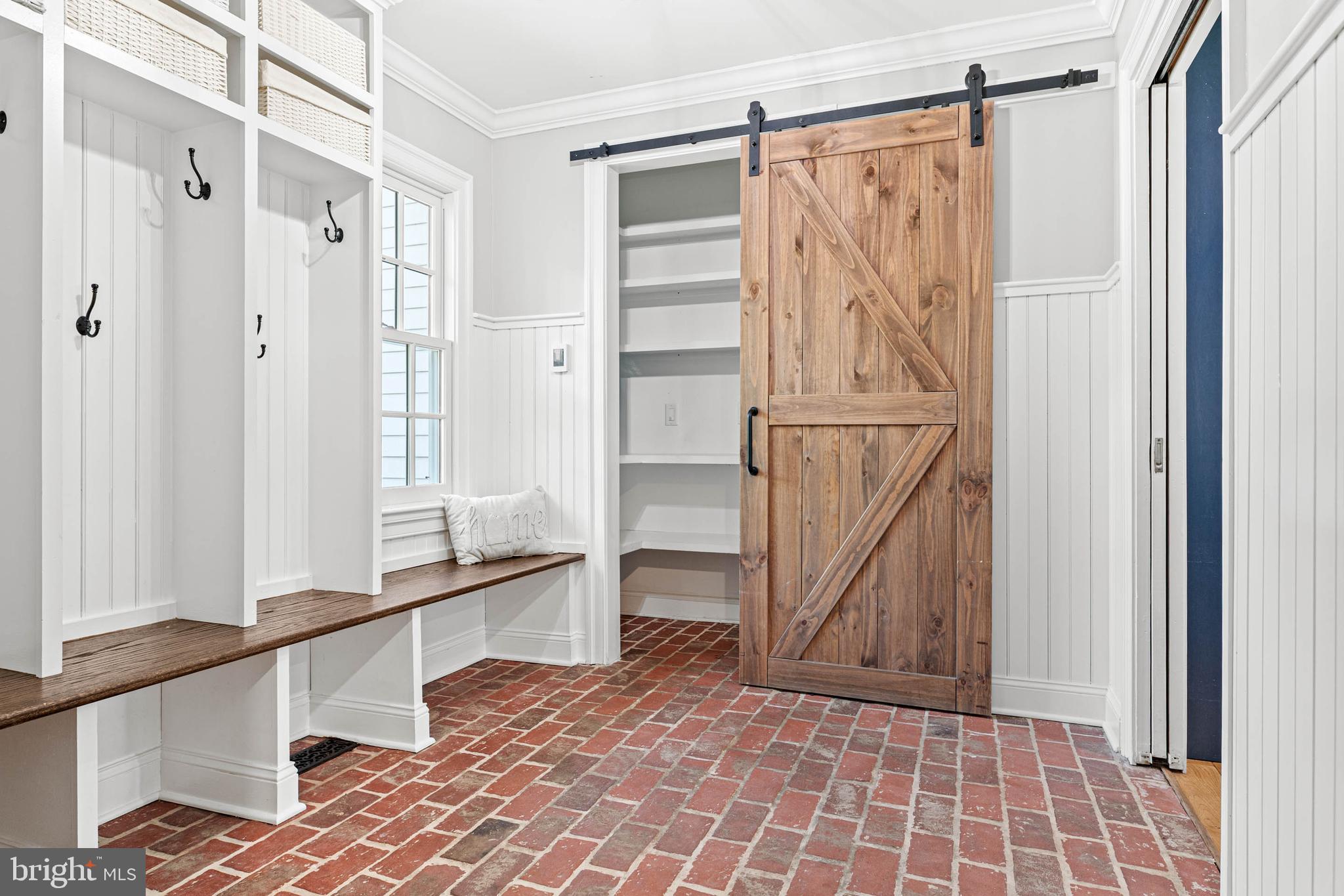 RADNOR HUNT - Residential