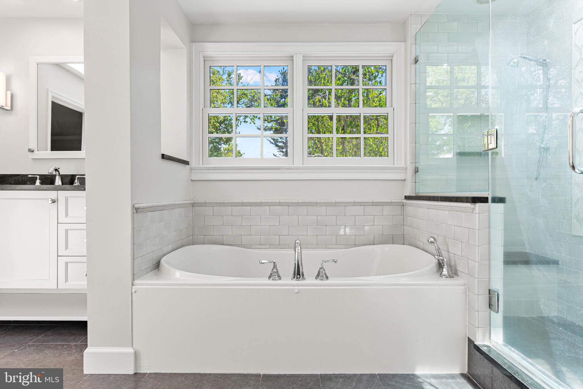 RADNOR HUNT - Residential