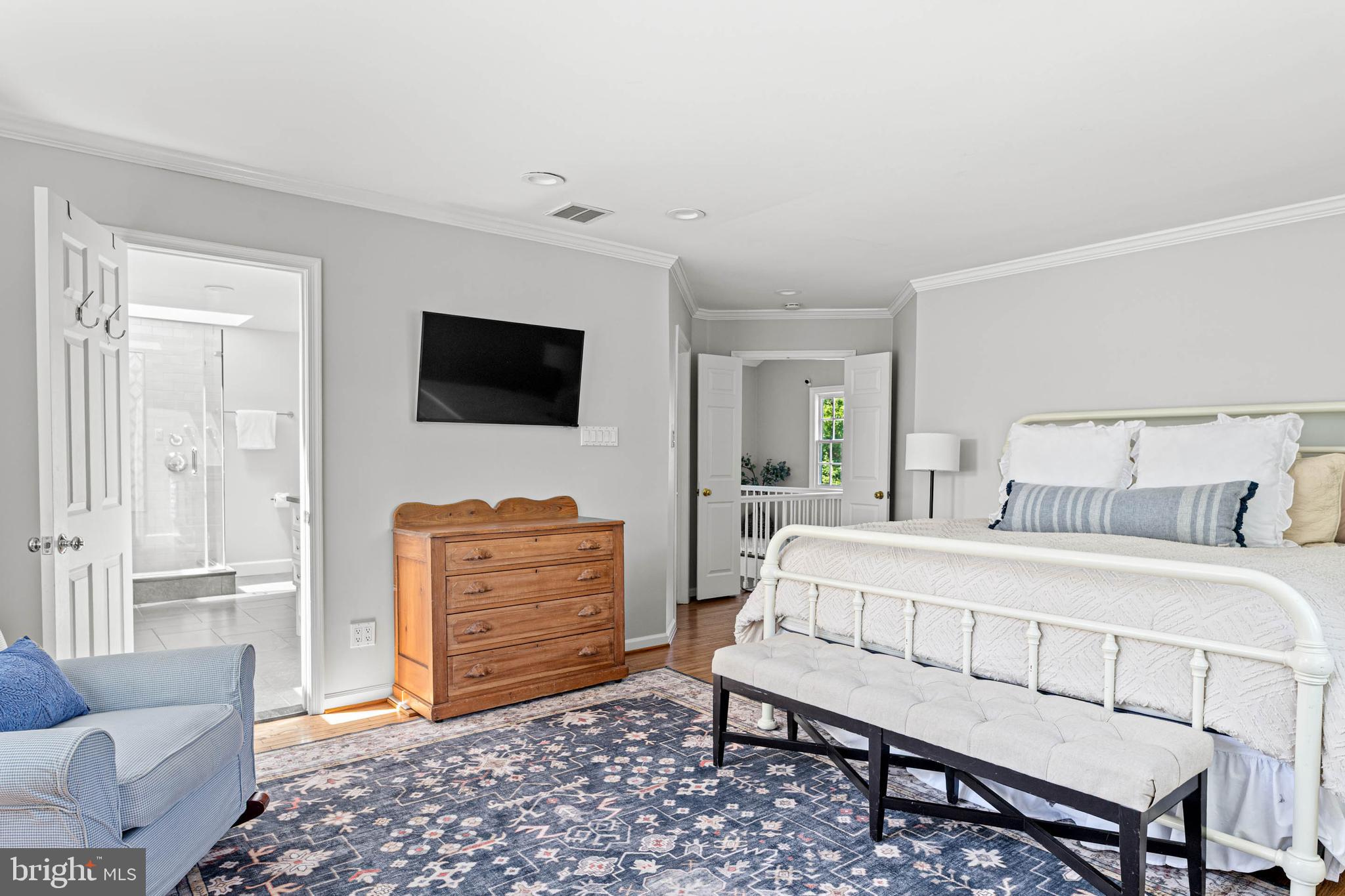 RADNOR HUNT - Residential