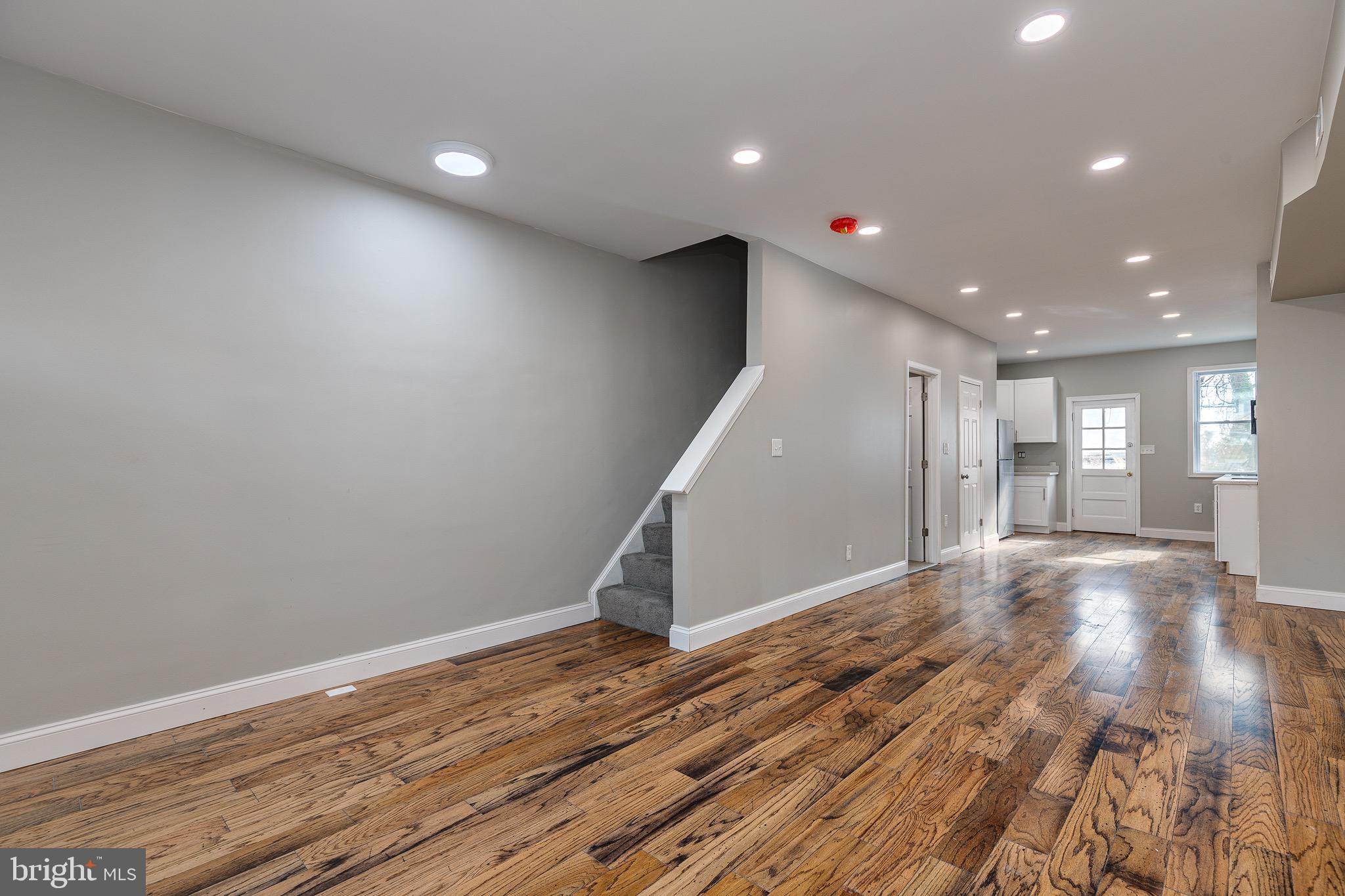 EAST BALTIMORE MIDWAY - Residential