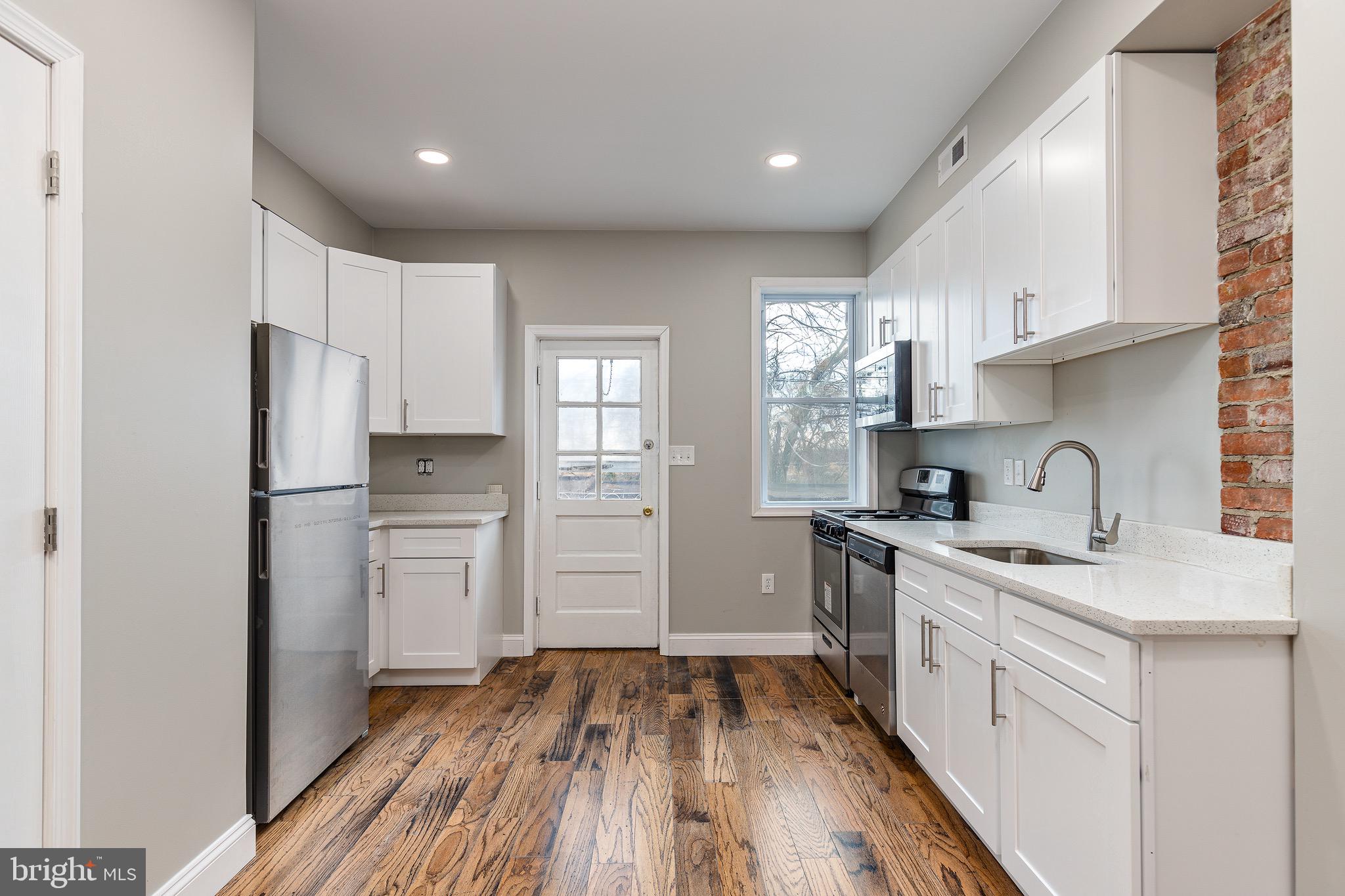 EAST BALTIMORE MIDWAY - Residential