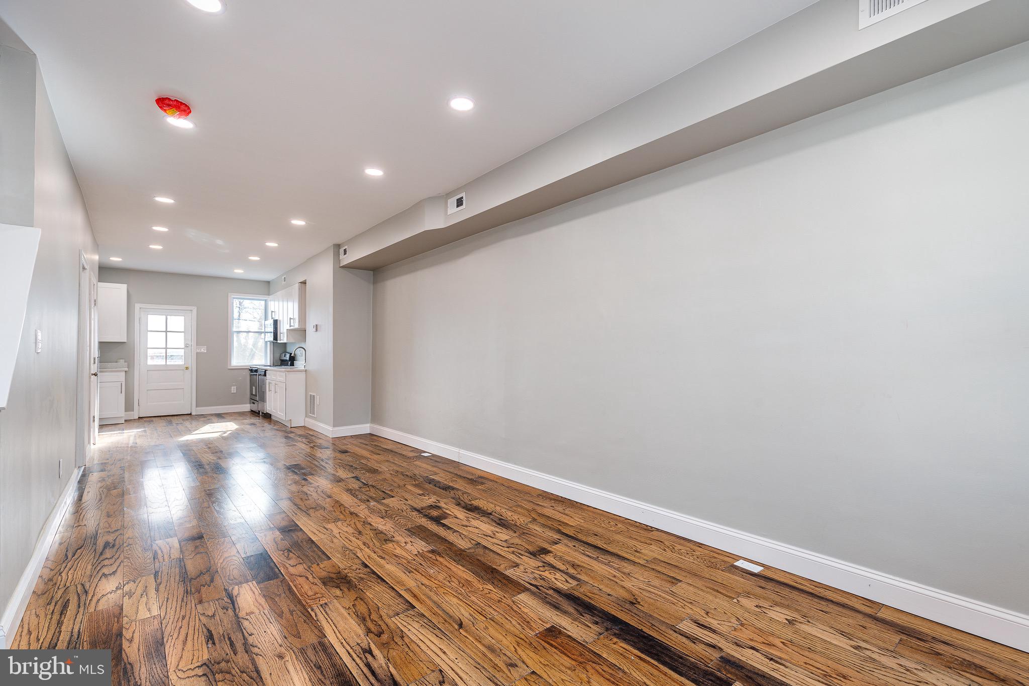 EAST BALTIMORE MIDWAY - Residential