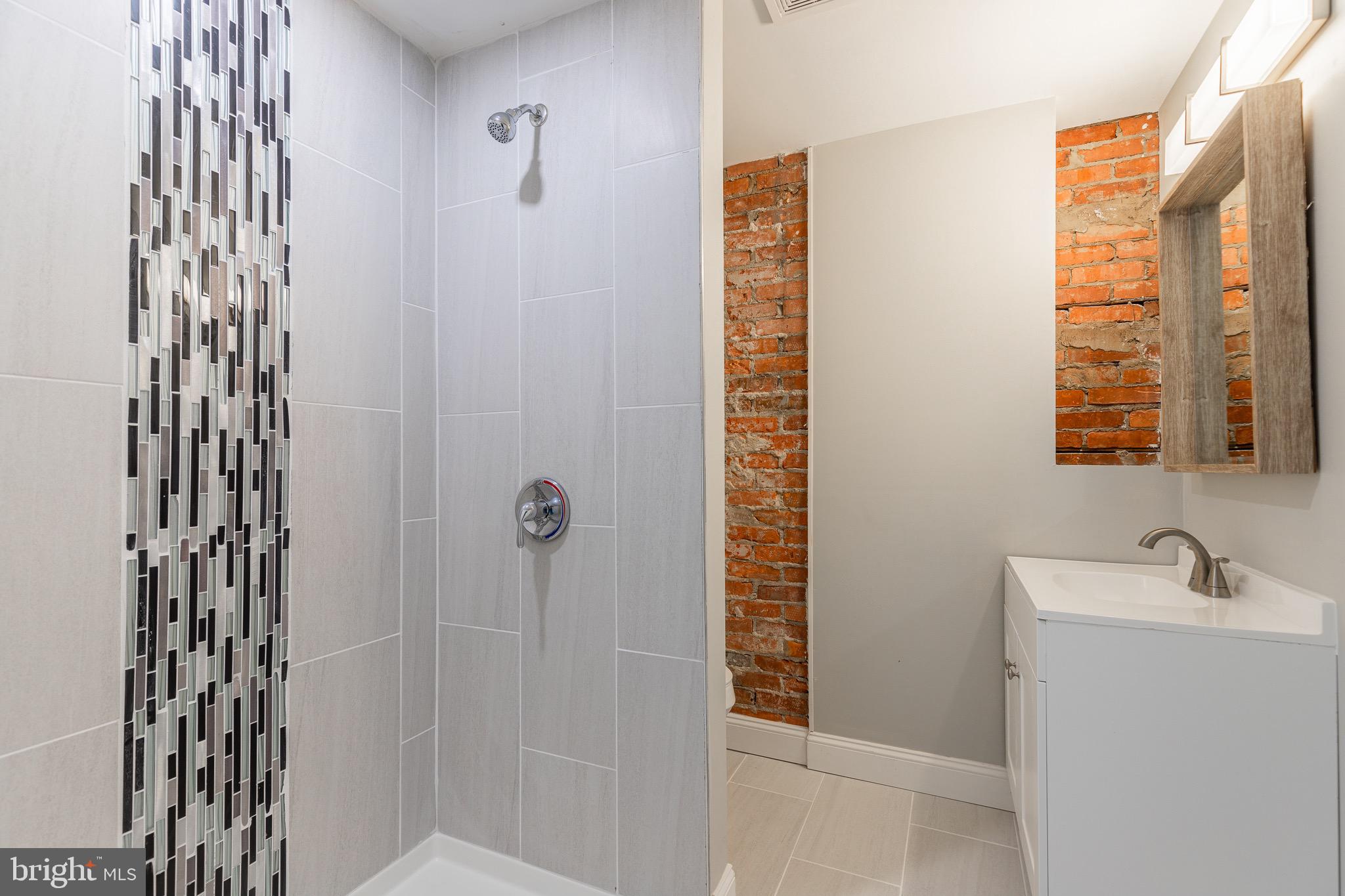 EAST BALTIMORE MIDWAY - Residential