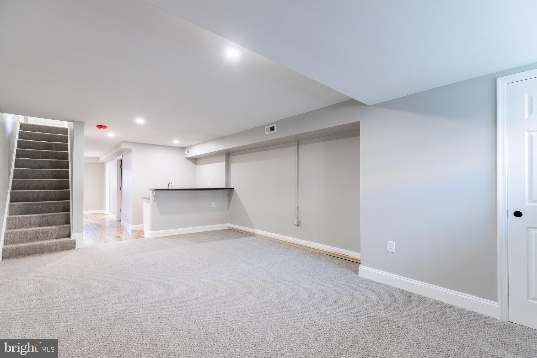 EAST BALTIMORE MIDWAY - Residential