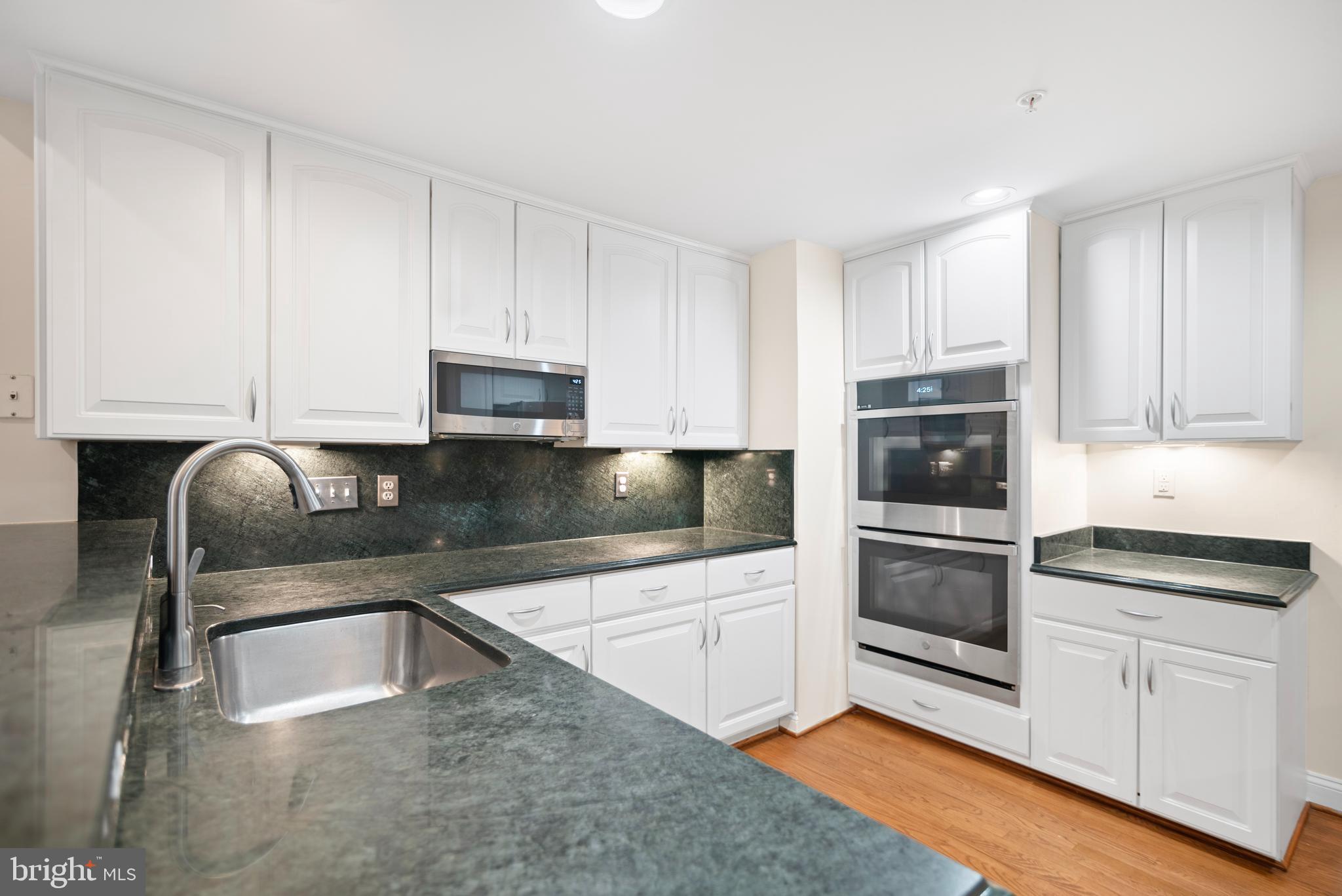 508 S FAYETTE STREET S