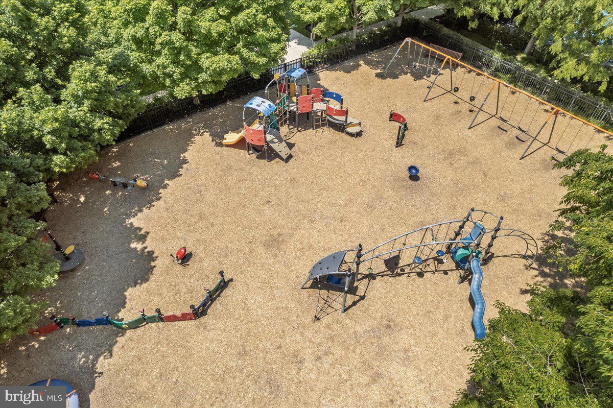 MAPLE LAWN - Residential Lease