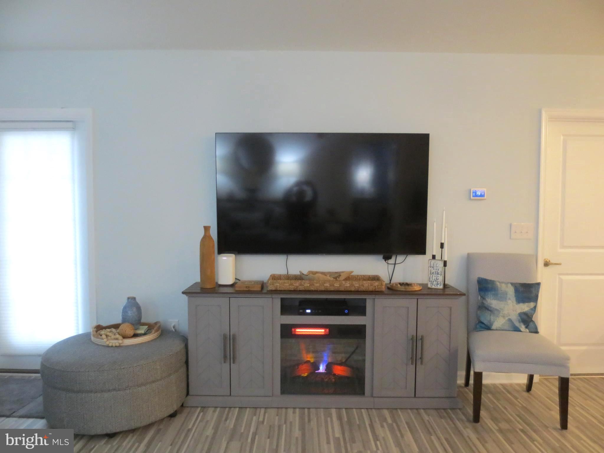24238 ZINFANDEL LANE R201